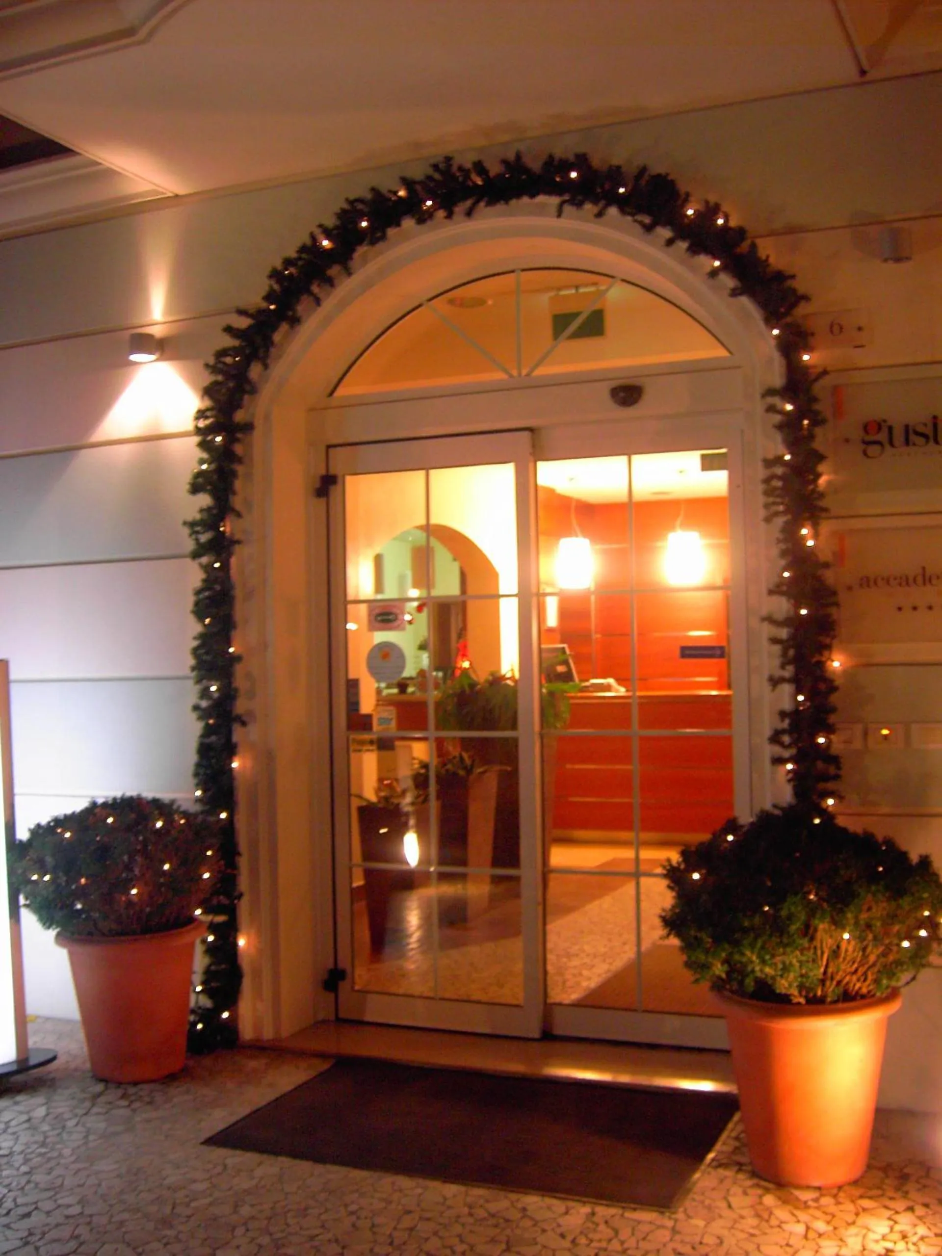 Facade/entrance in Accademia Hotel