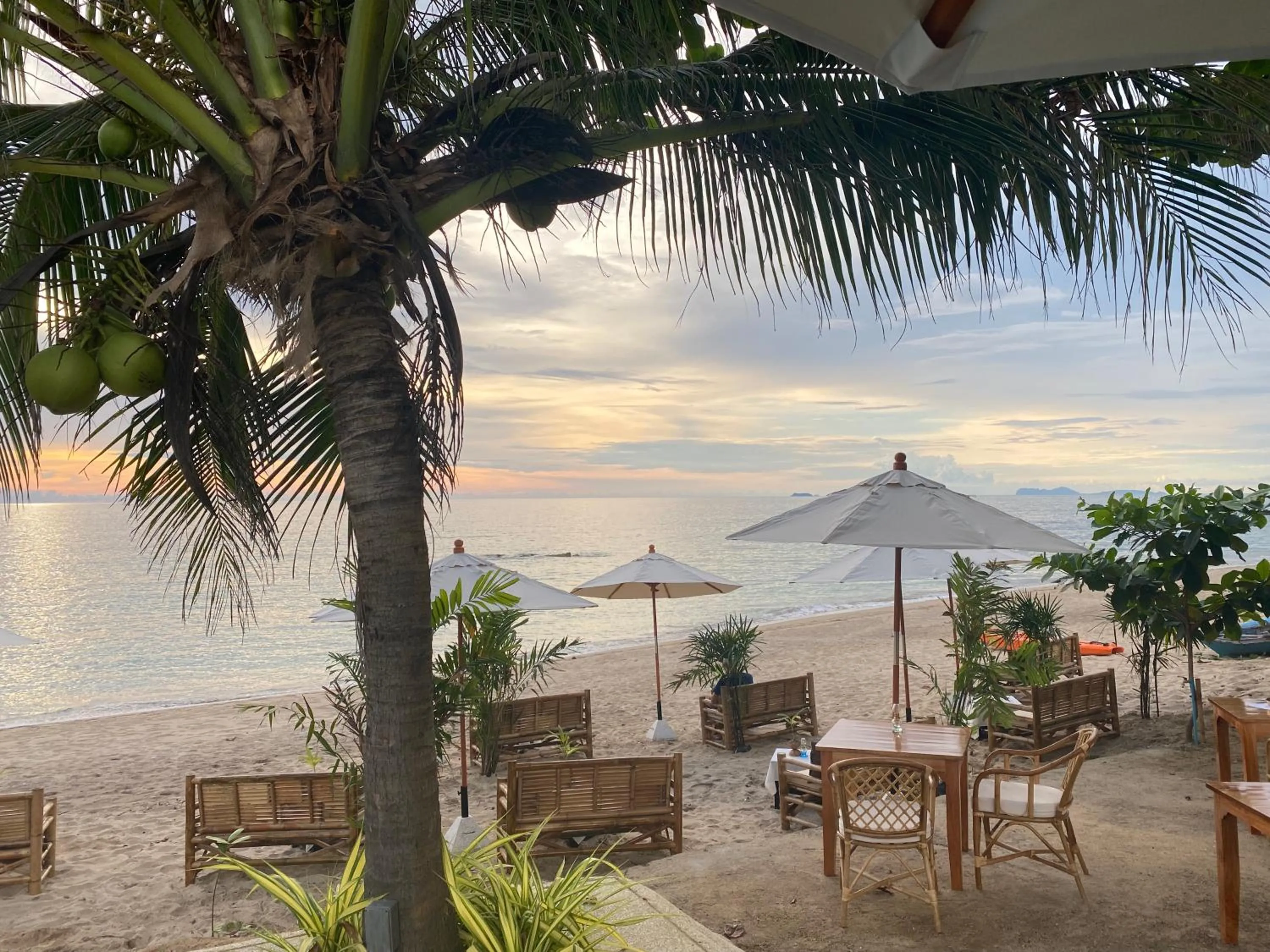 Lounge or bar in Lanta Palace Beach Resort & Spa - Adult Only