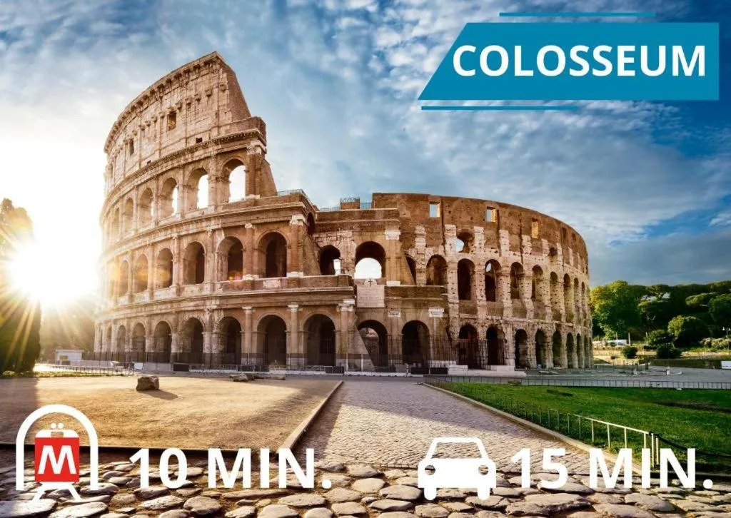 Text overlay in Hotel Fenicia