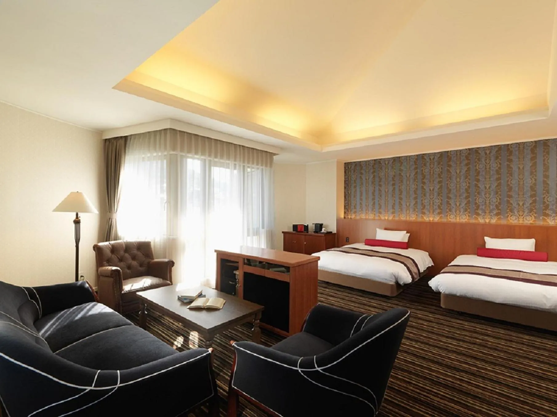 Photo of the whole room, Bed in La Jolie Motomachi