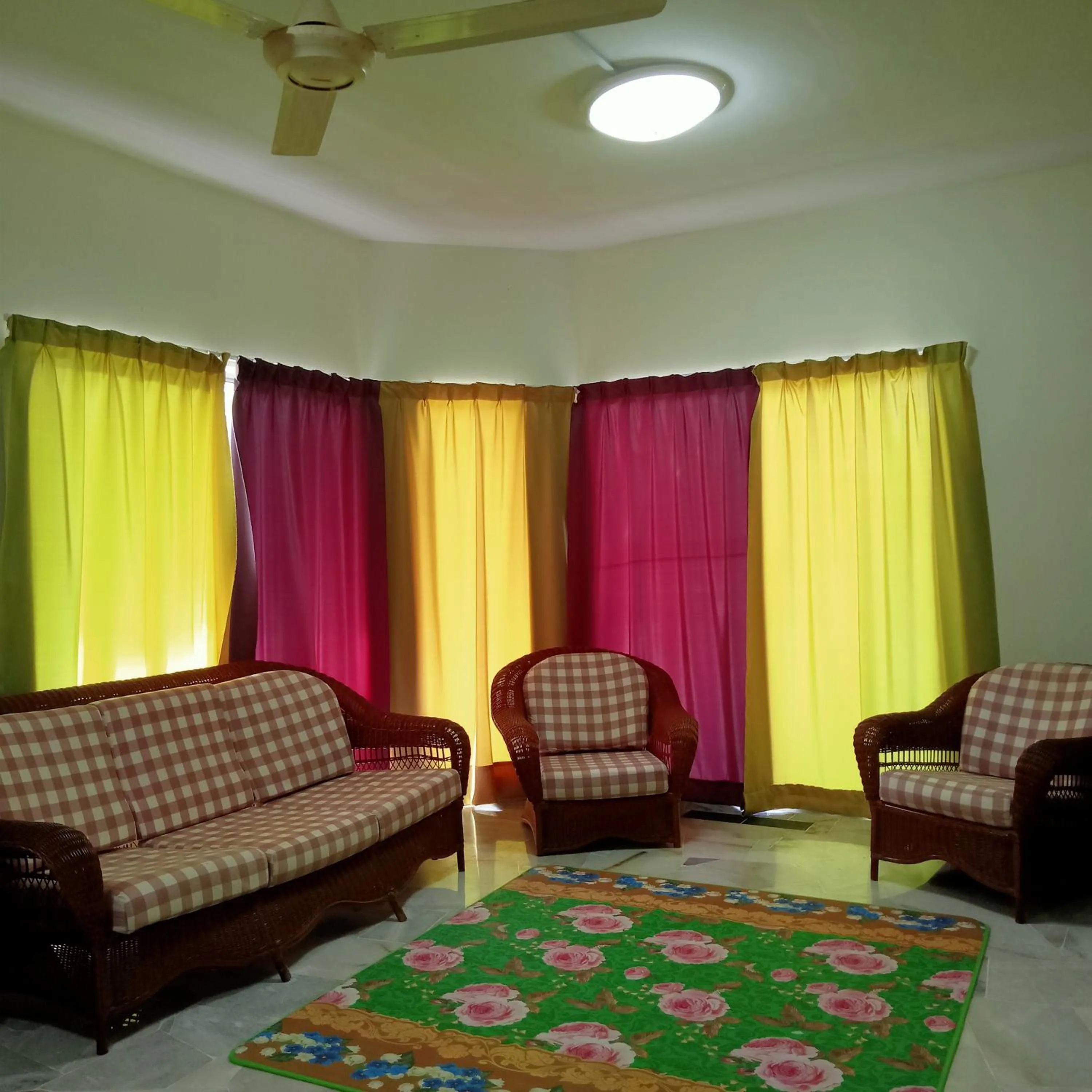 Property building in Apartment santai Marina