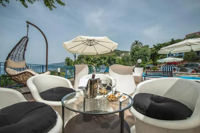 Swimming pool in Hotel Piccolo Mondo