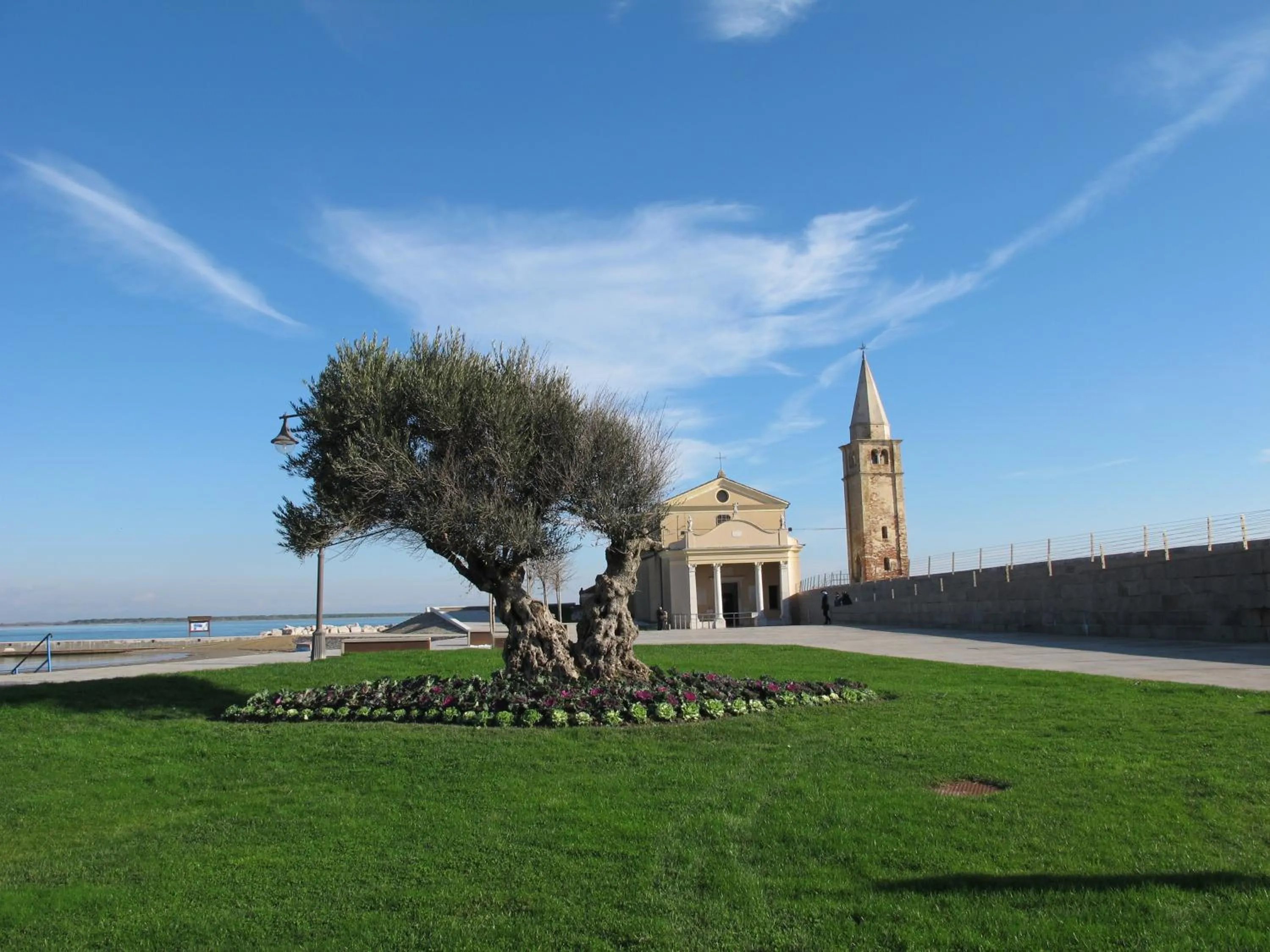 Nearby landmark in Aparthotel Gioia