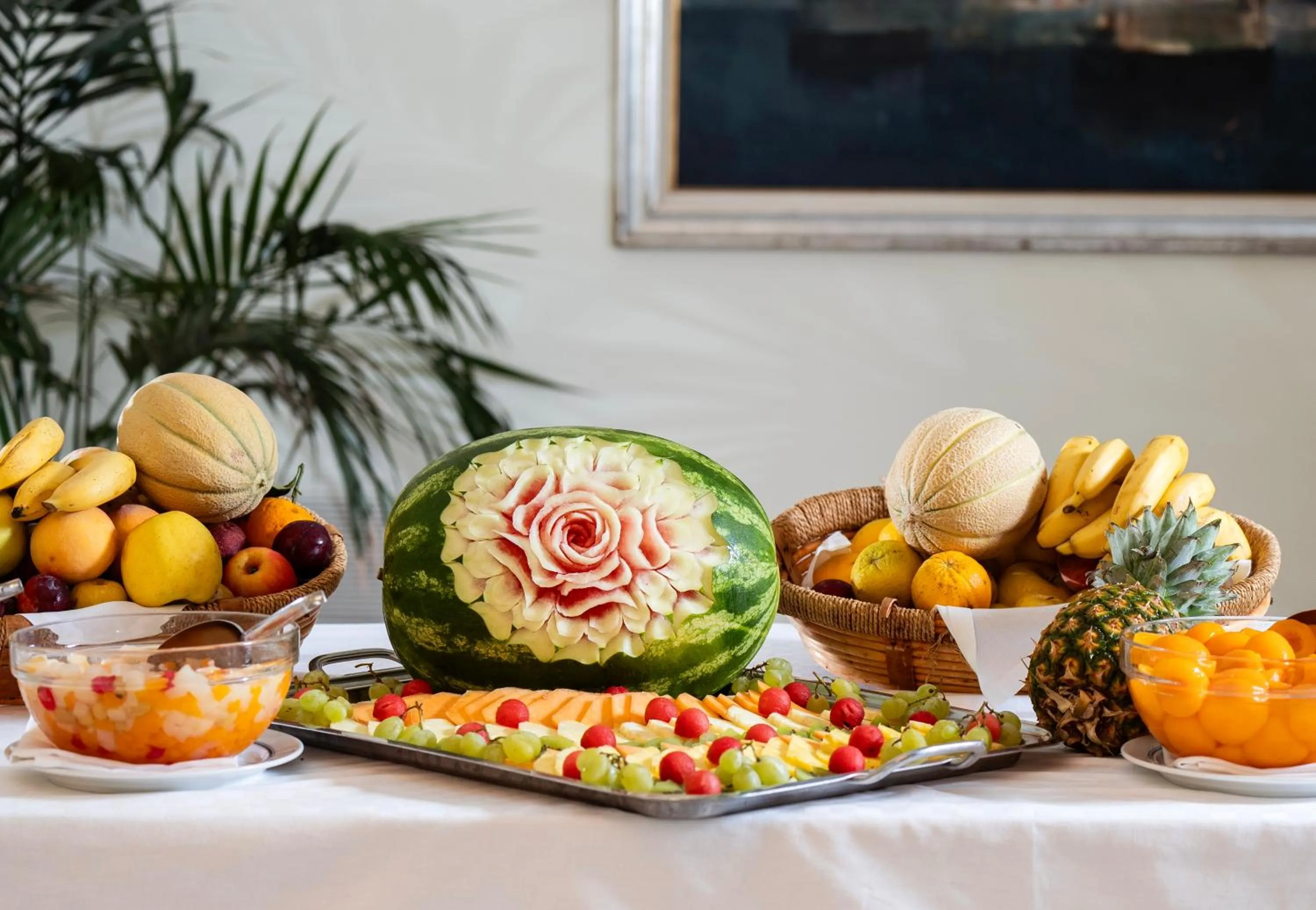 Breakfast in Grand Hotel Vesuvio