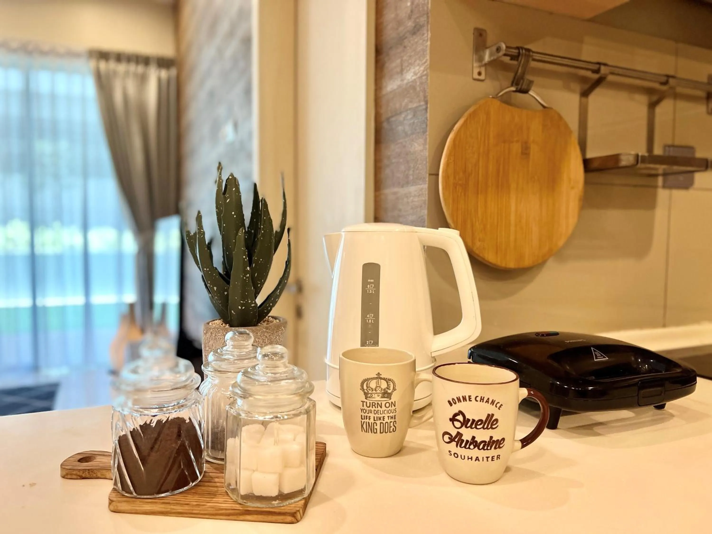 Coffee/tea facilities in Deco Home @ Imago The Loft