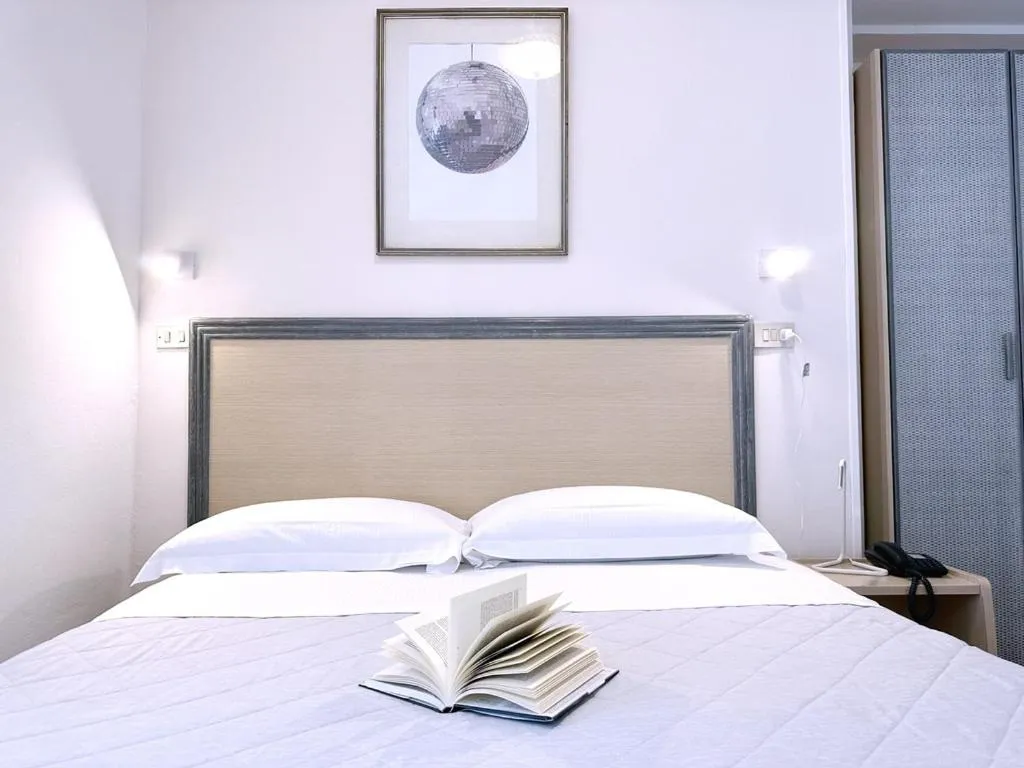 Bedroom, Bed in Aura Living Hotel