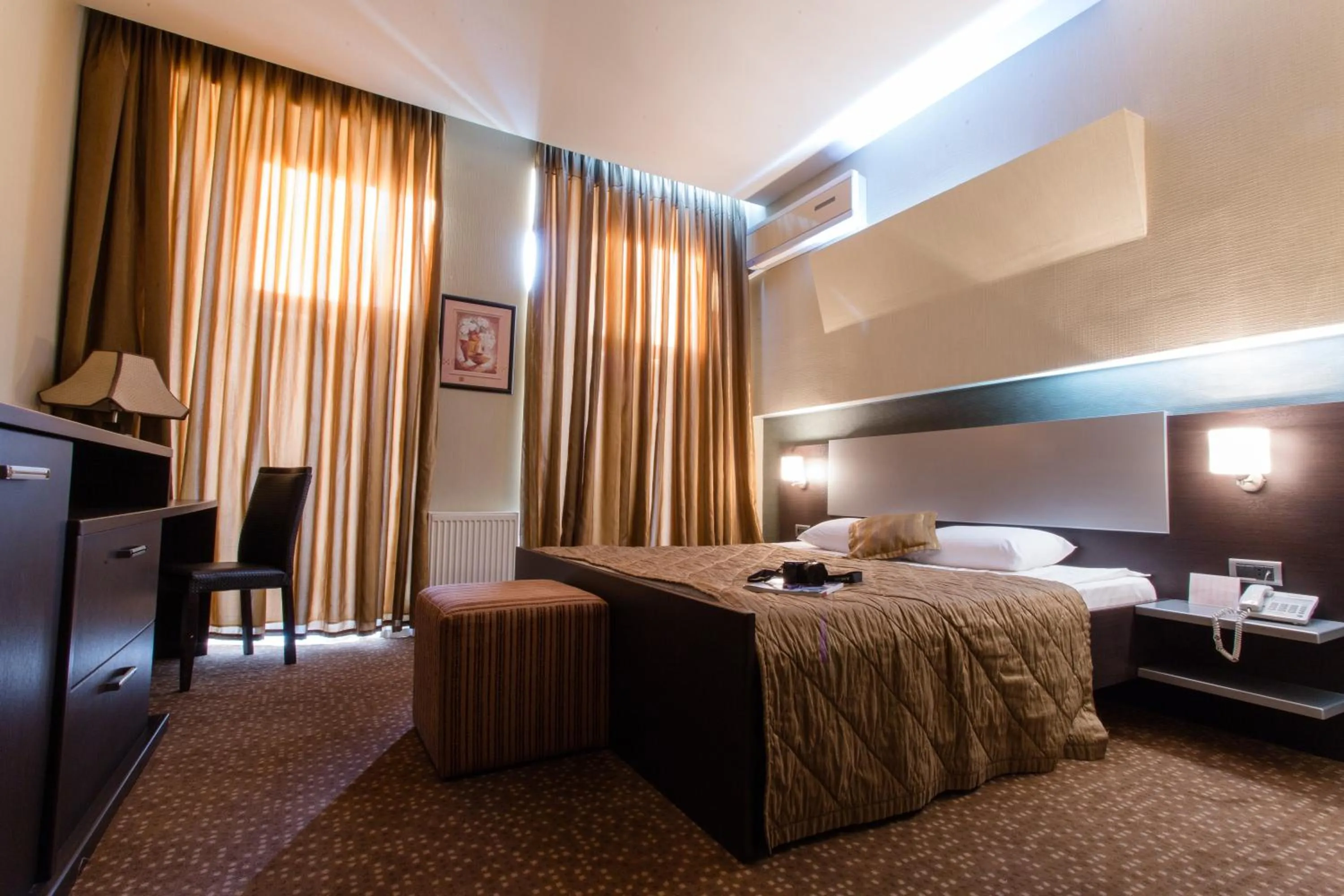 Photo of the whole room, Bed in Austin Hotel Baku