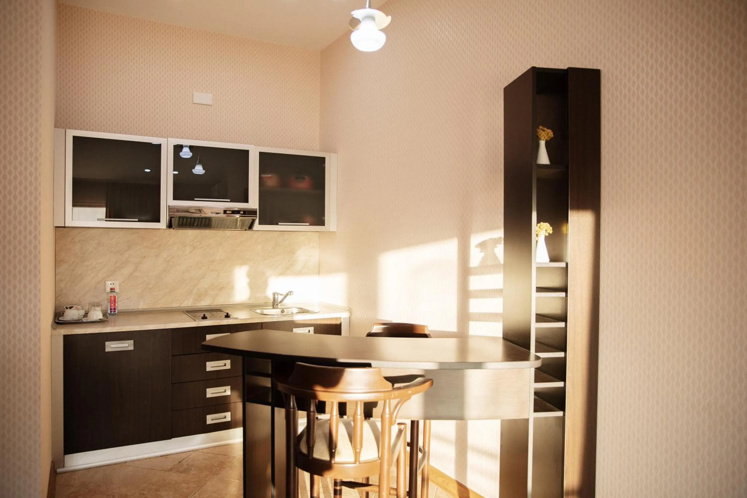 Coffee/tea facilities in Austin Hotel Baku