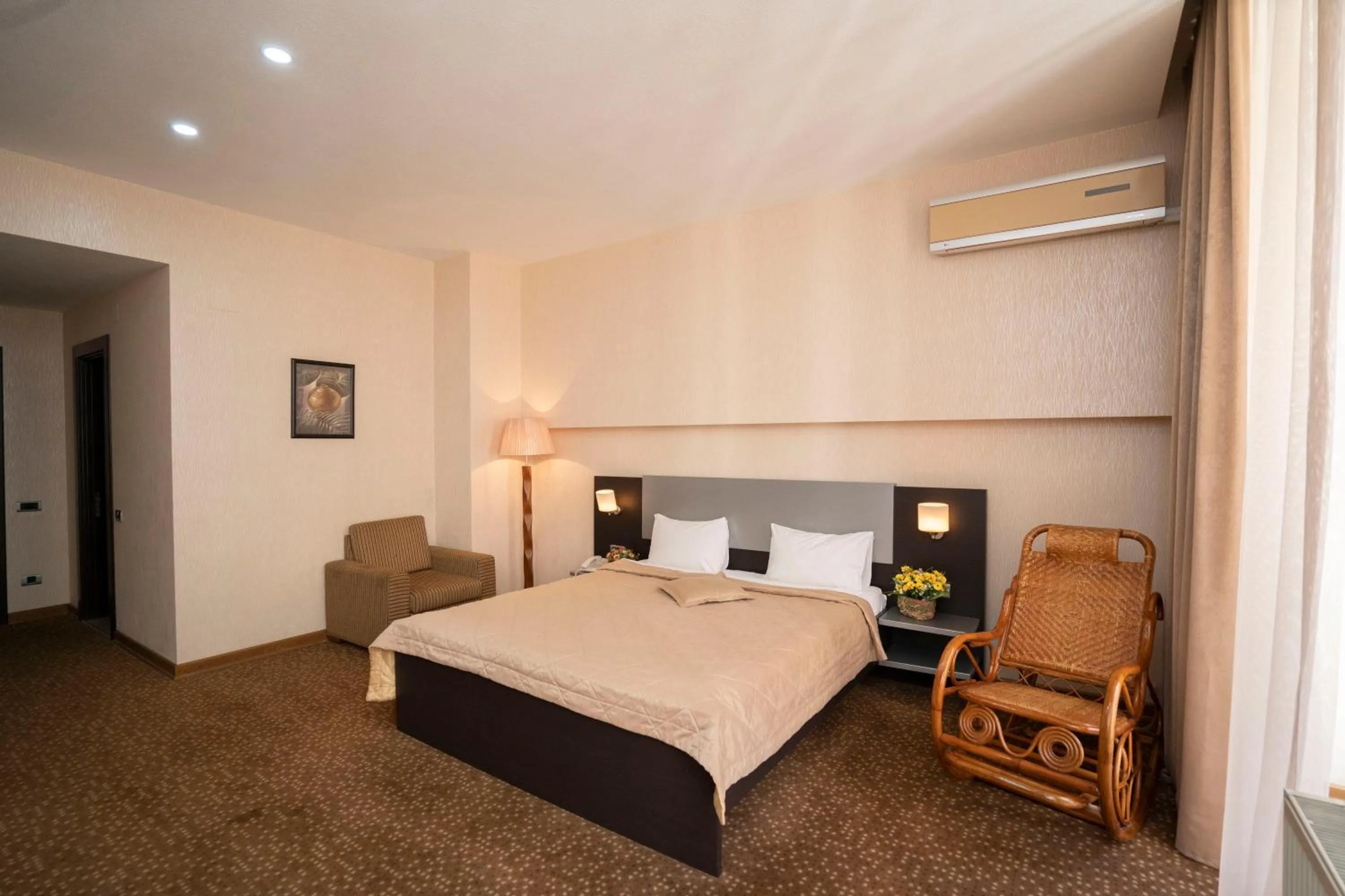 Bedroom, Bed in Austin Hotel Baku