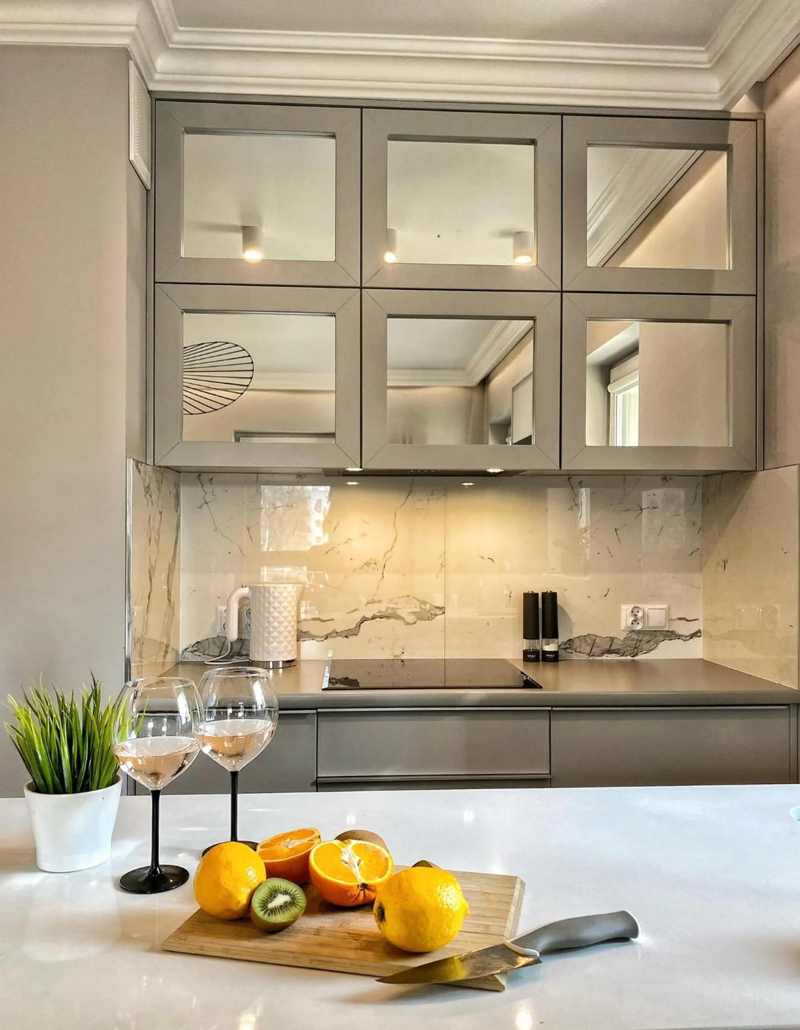 Kitchen or kitchenette in BP Gray Premium