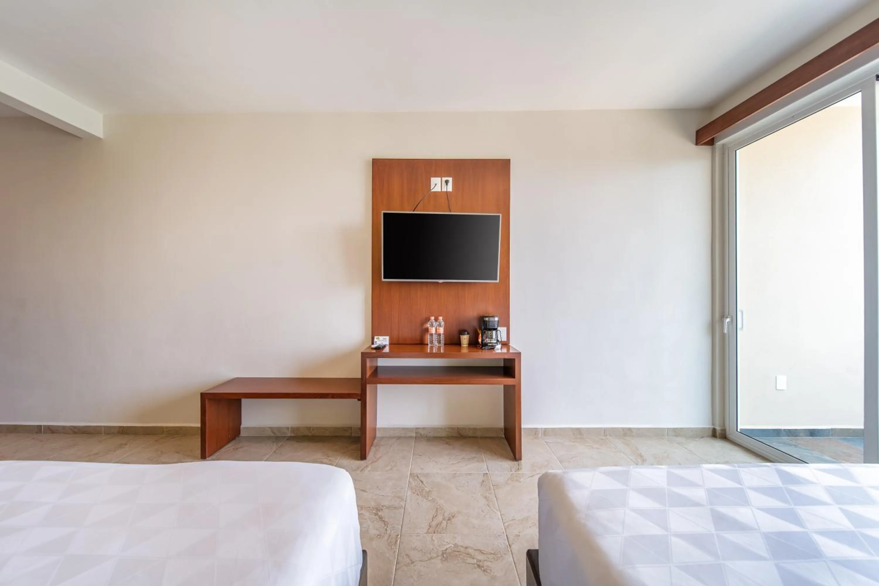 TV and multimedia, Bed in Villas Coral Huatulco