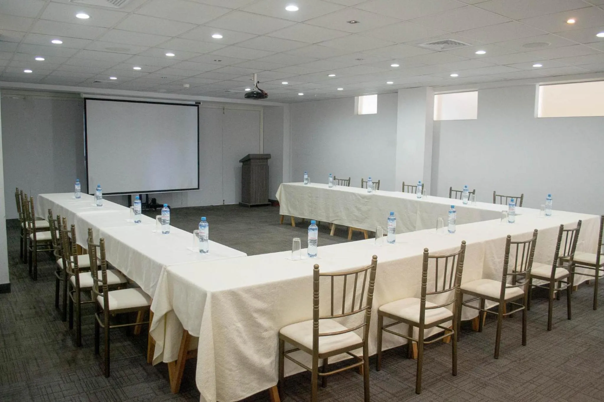 Meeting/conference room in Hotel Maresta Lodge - Hotel Asociado Casa Andina