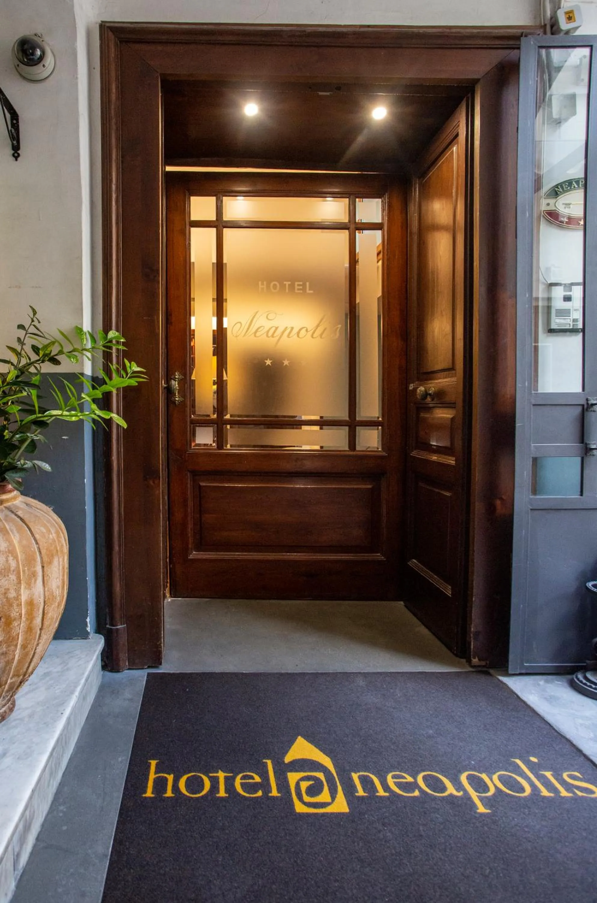 Facade/entrance in Hotel Neapolis