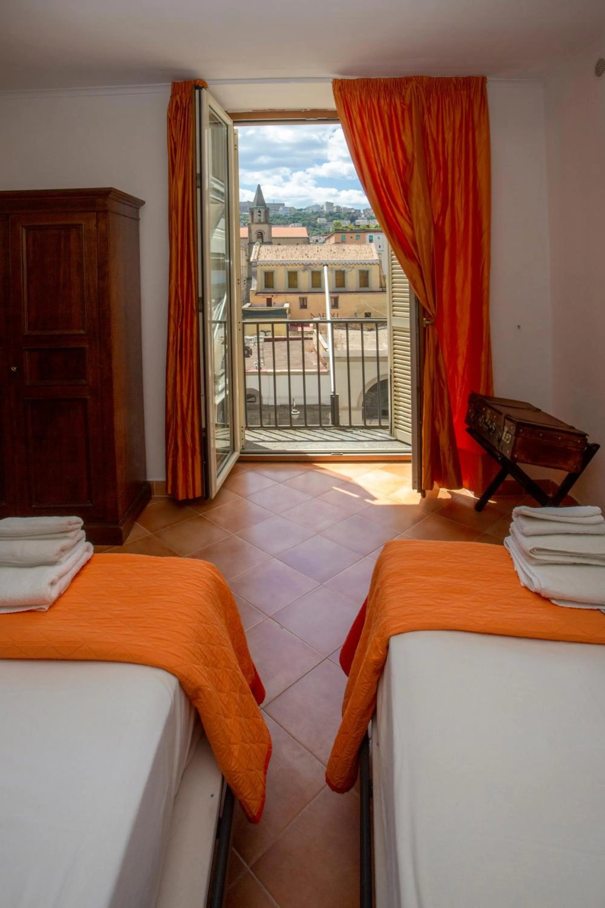 Bed in Hotel Neapolis