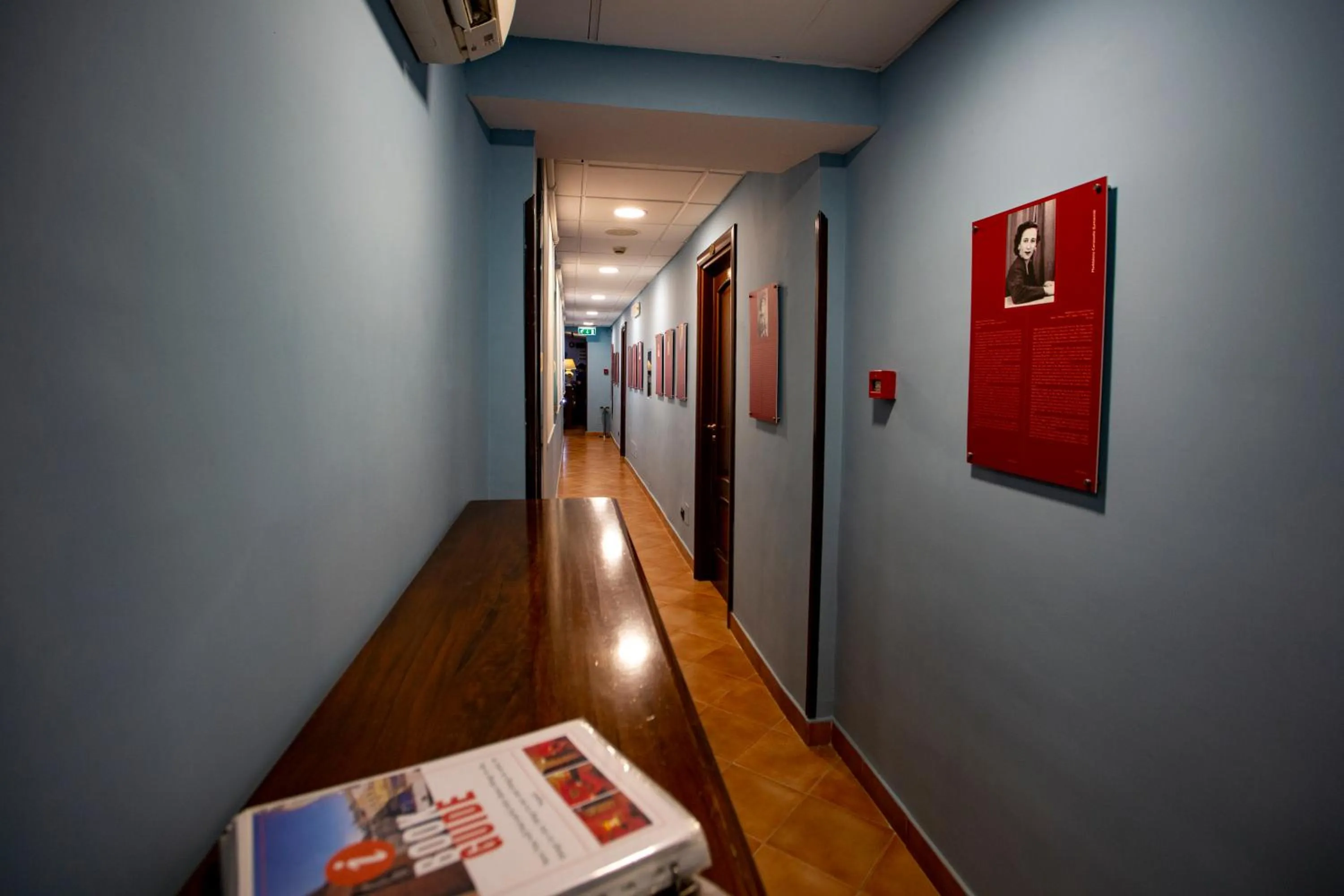 Decorative detail in Hotel Neapolis