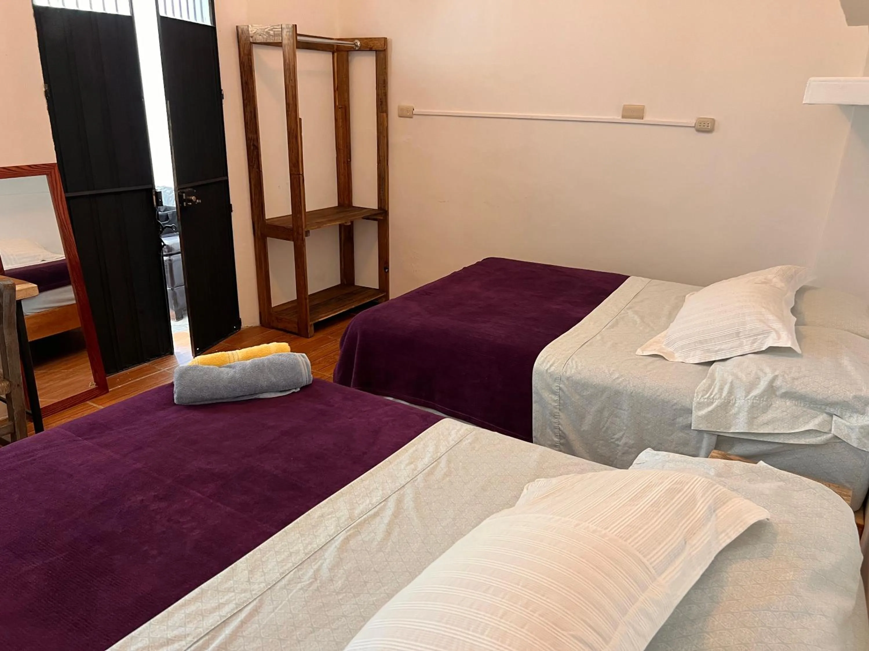 Bedroom, Bed in Catre de mi corazón