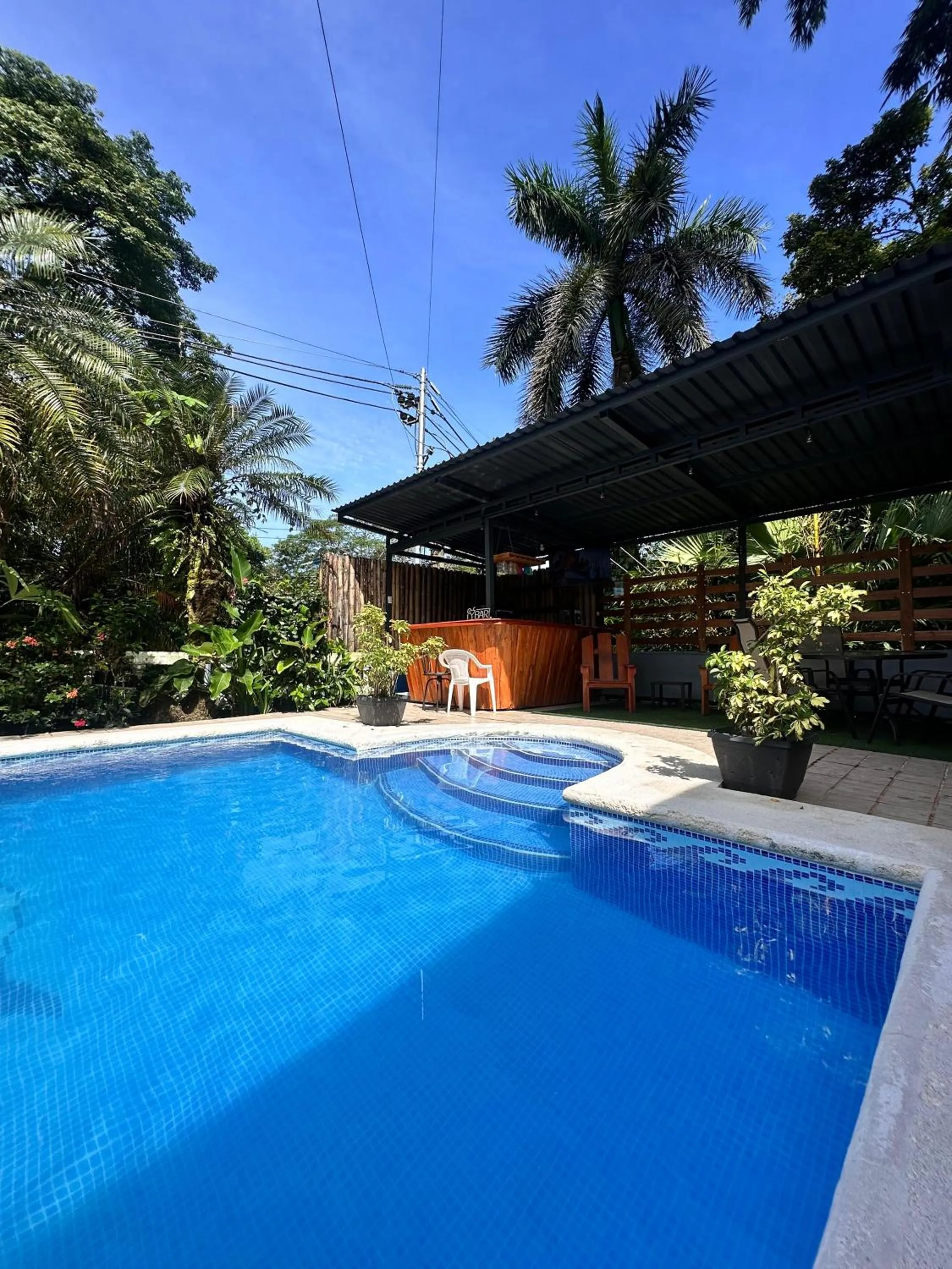Swimming pool in Hospedaje Colibri