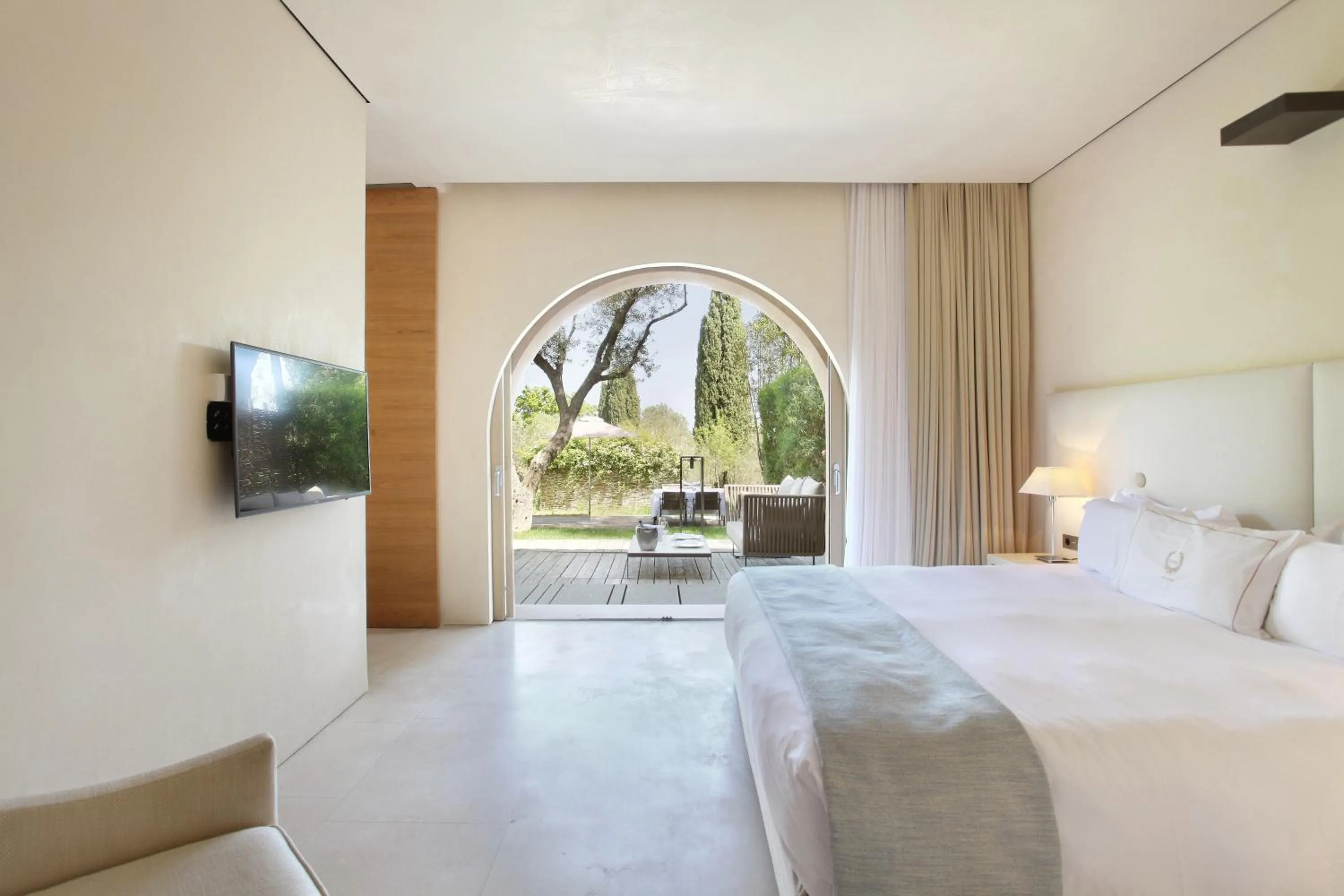 Bedroom, Bed in MUSE Saint Tropez - Small Luxury Hotels of the World