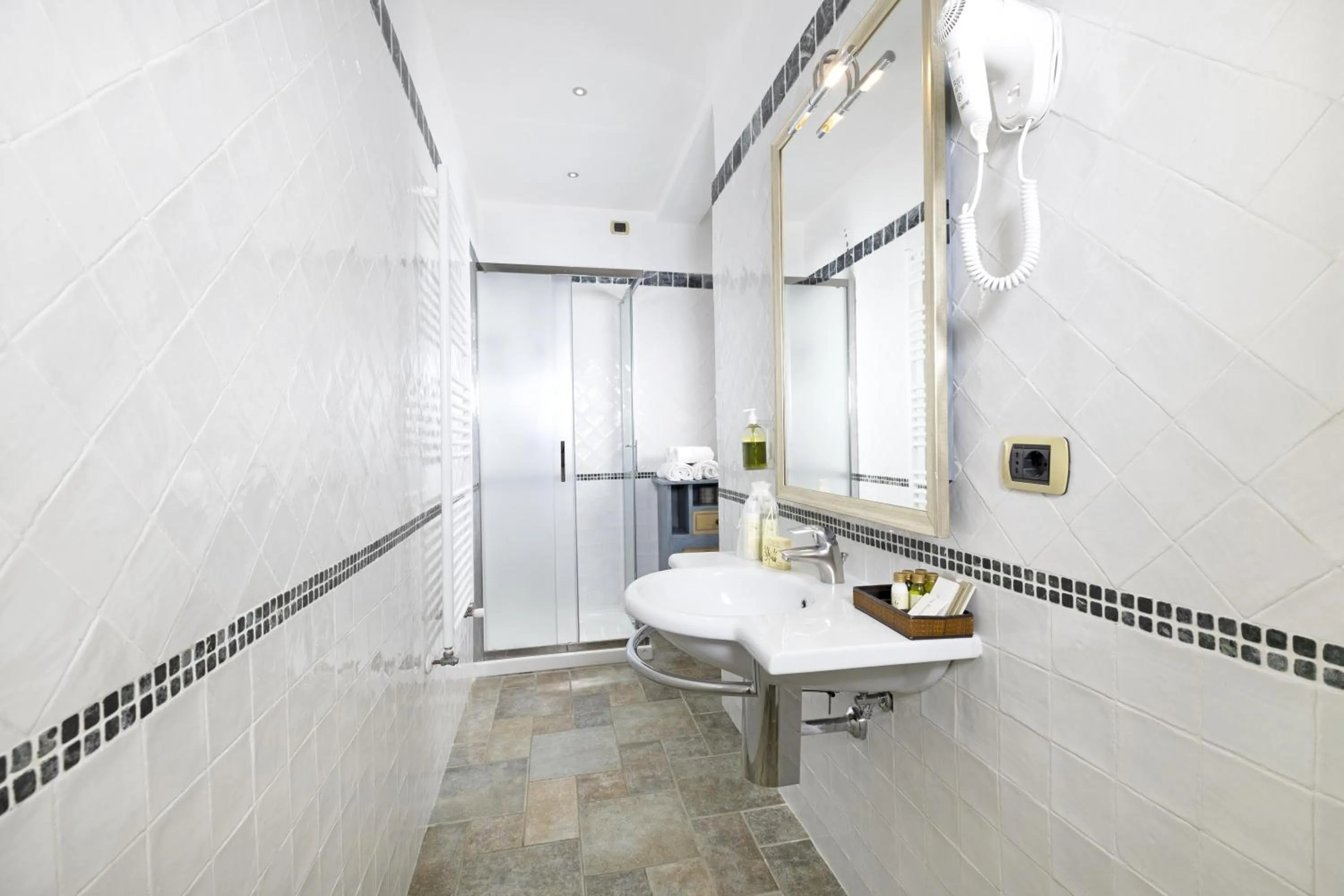 Shower in Borgo Grondaie