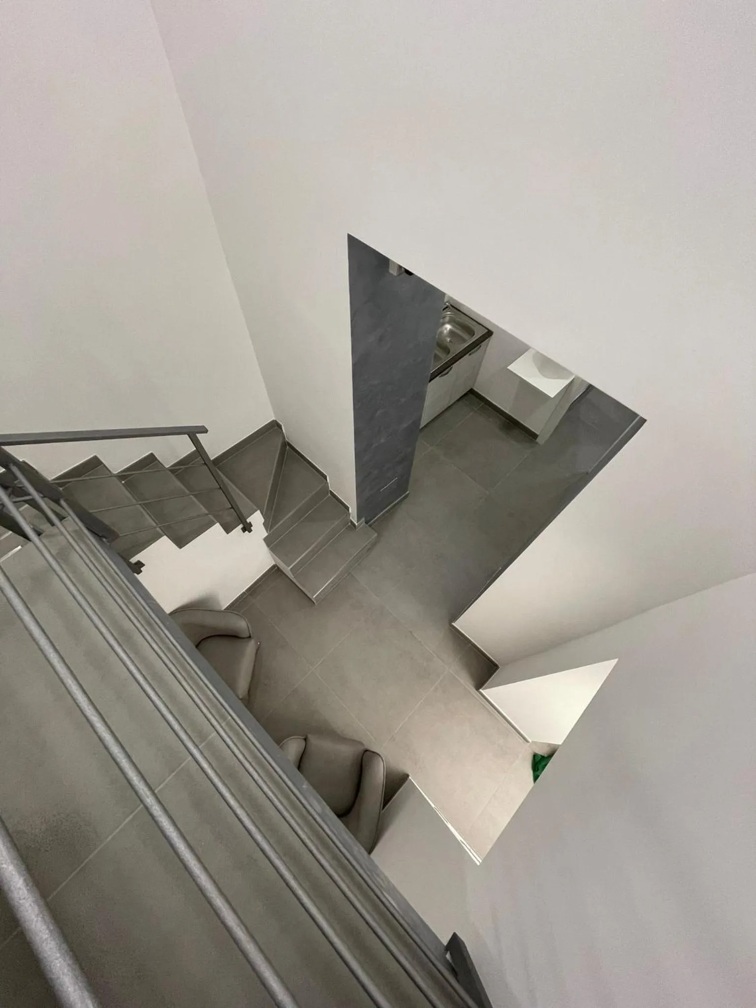 Bed in 3 Rooms Chiaia