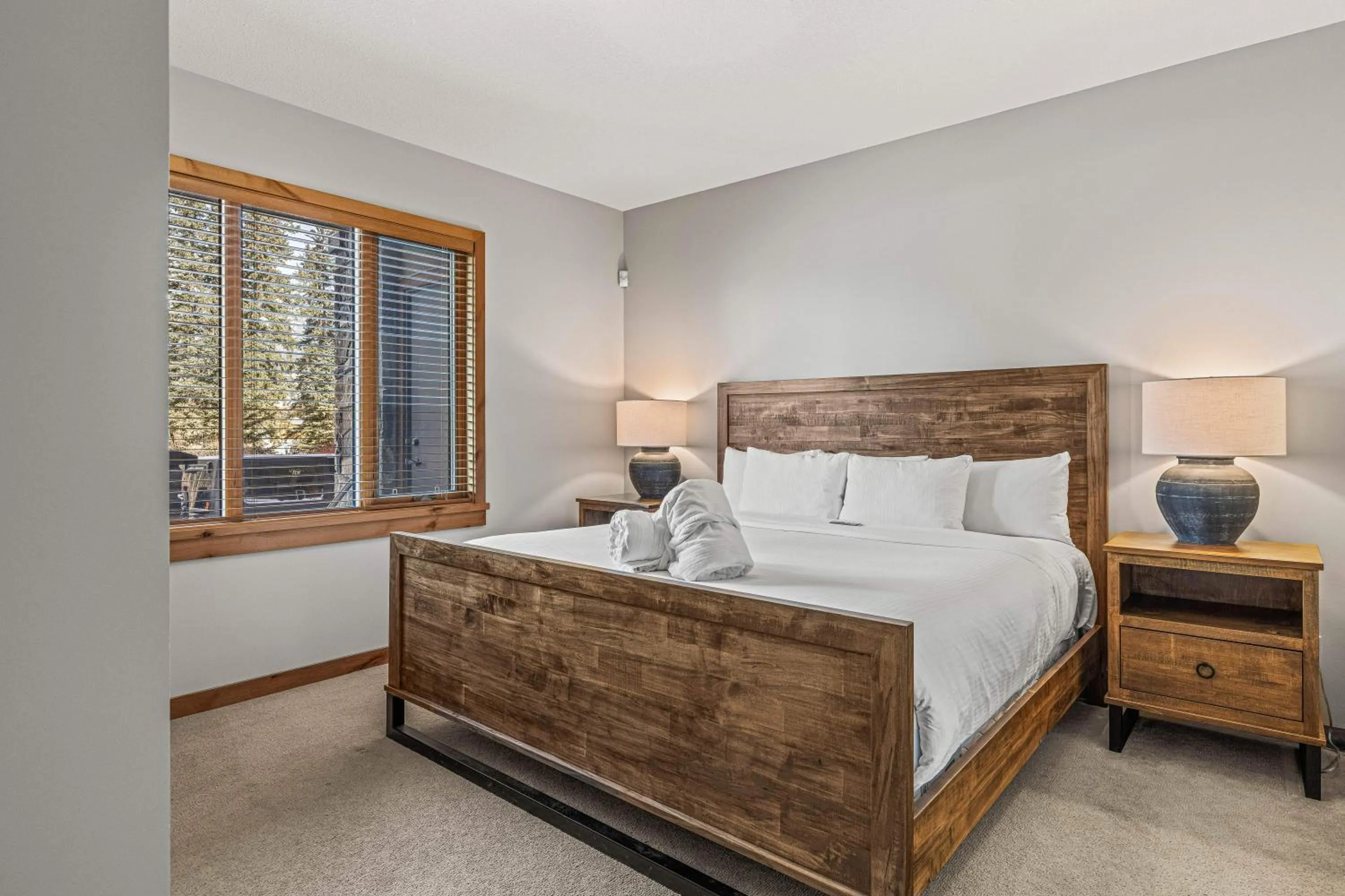 Bedroom, Bed in Spring Creek Vacations