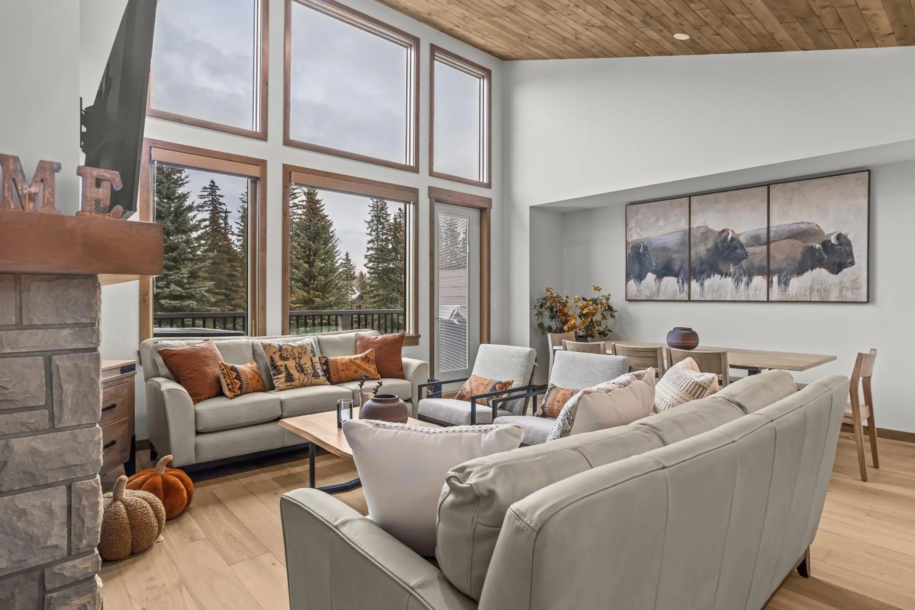 Living room in Spring Creek Vacations