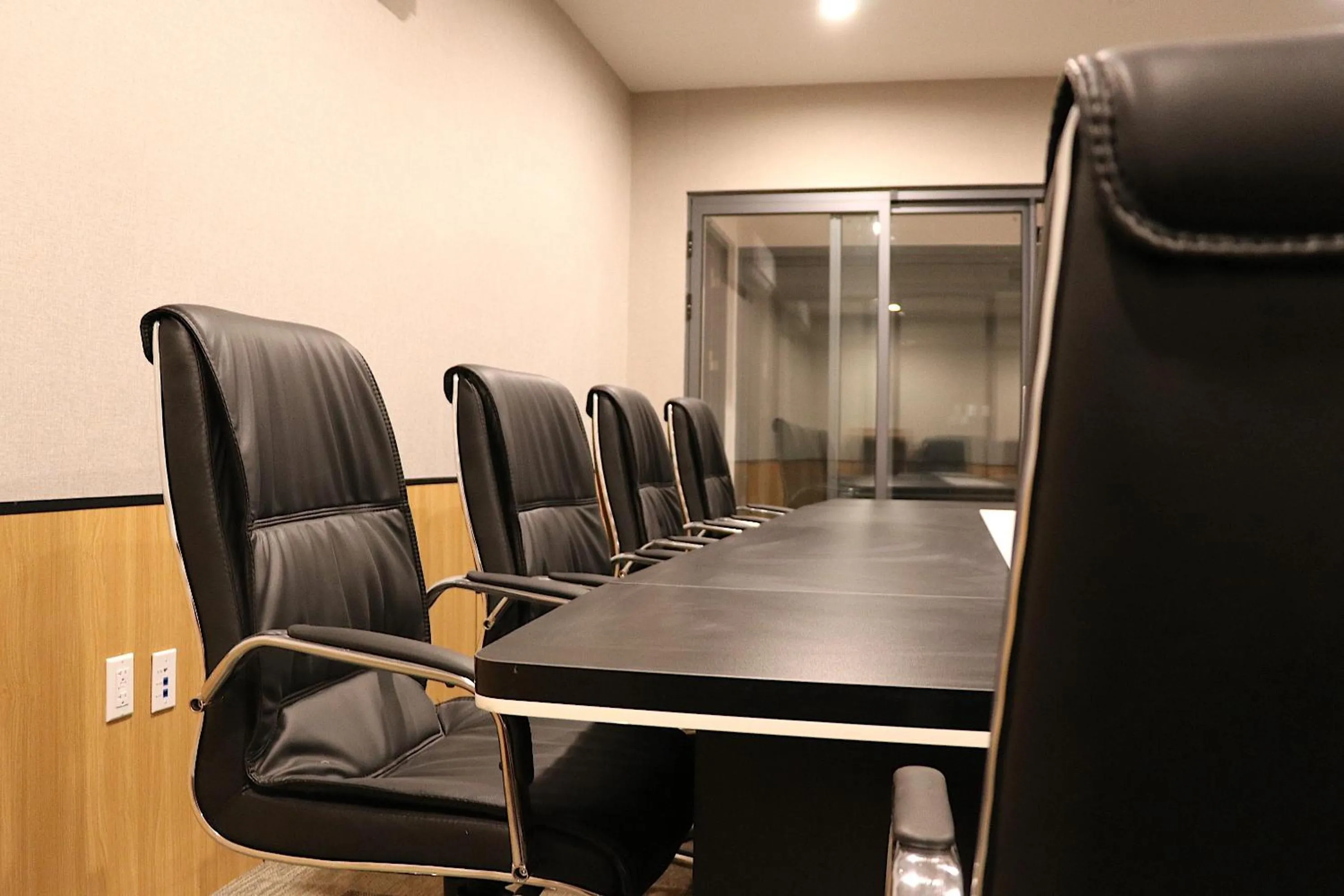 Business facilities in Liberty View Brooklyn Hotel