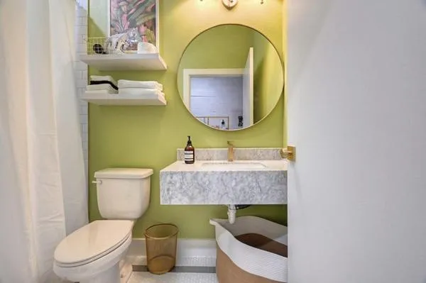 The Oleander Hotel Room 7