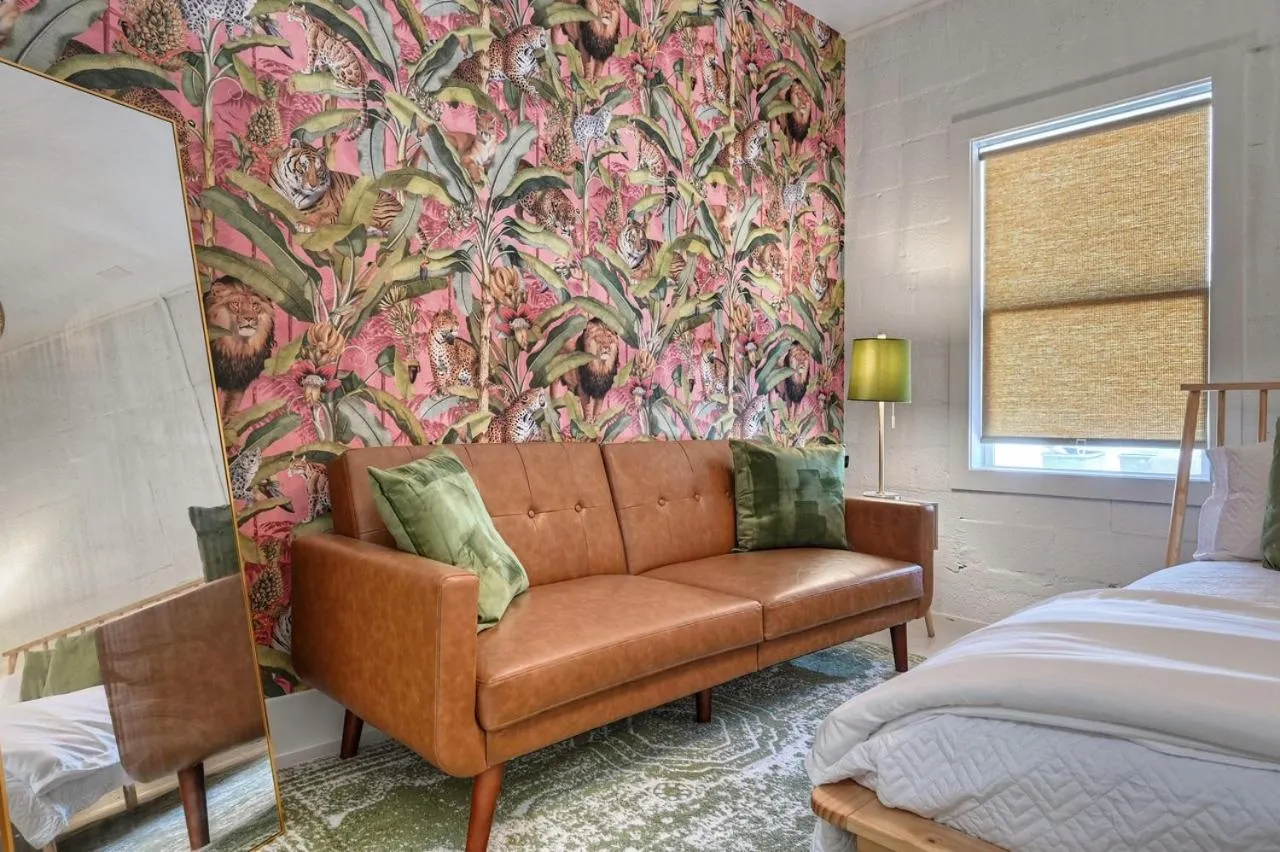 The Oleander Hotel Room 7