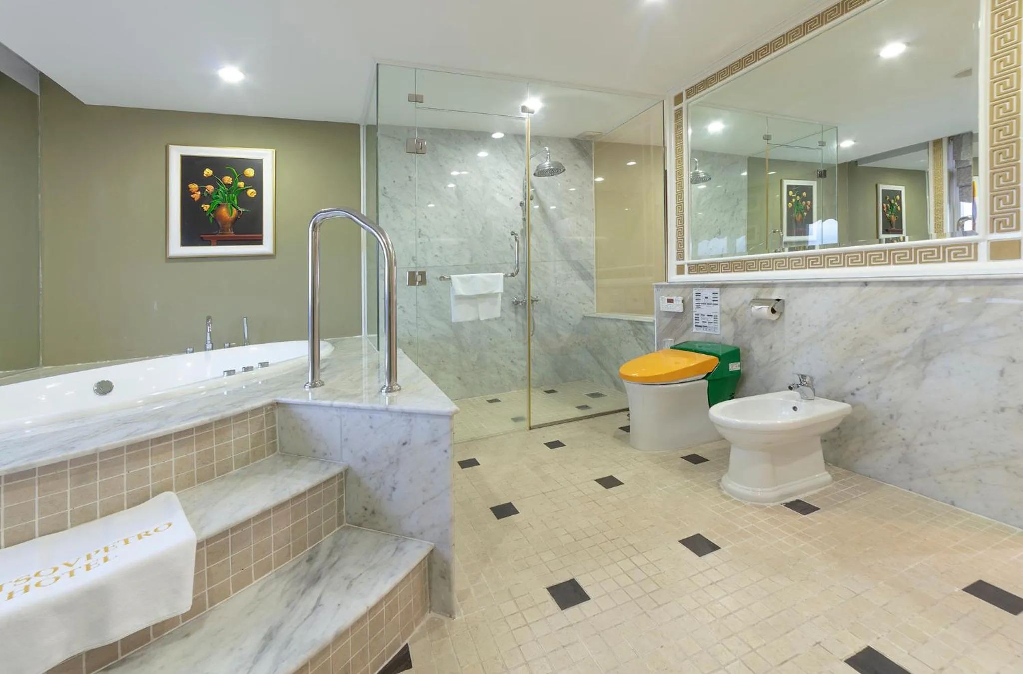 Bathroom in Vietsovpetro Hotel Dalat