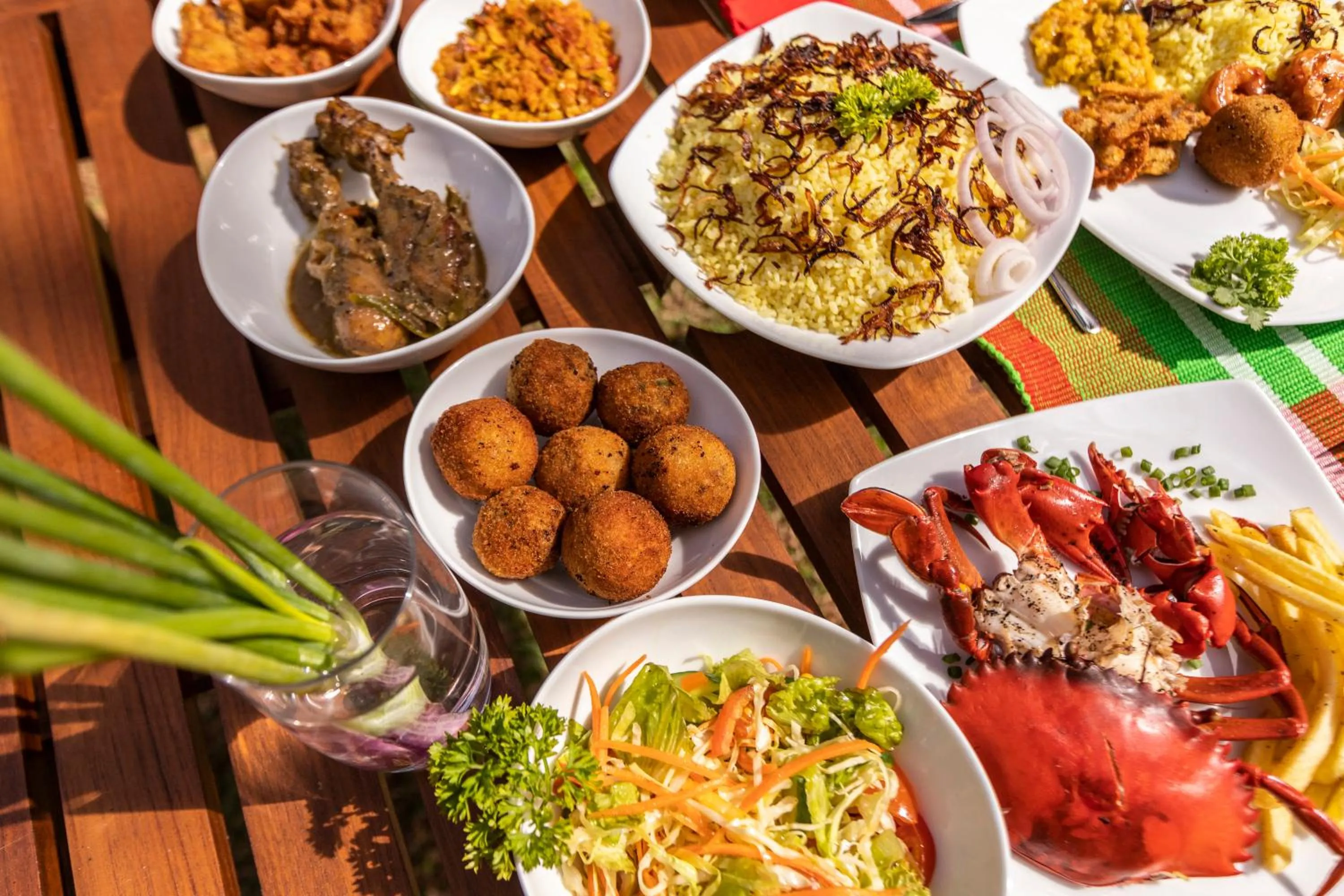 Food and drinks in Serendipity Lake - Hikkaduwa