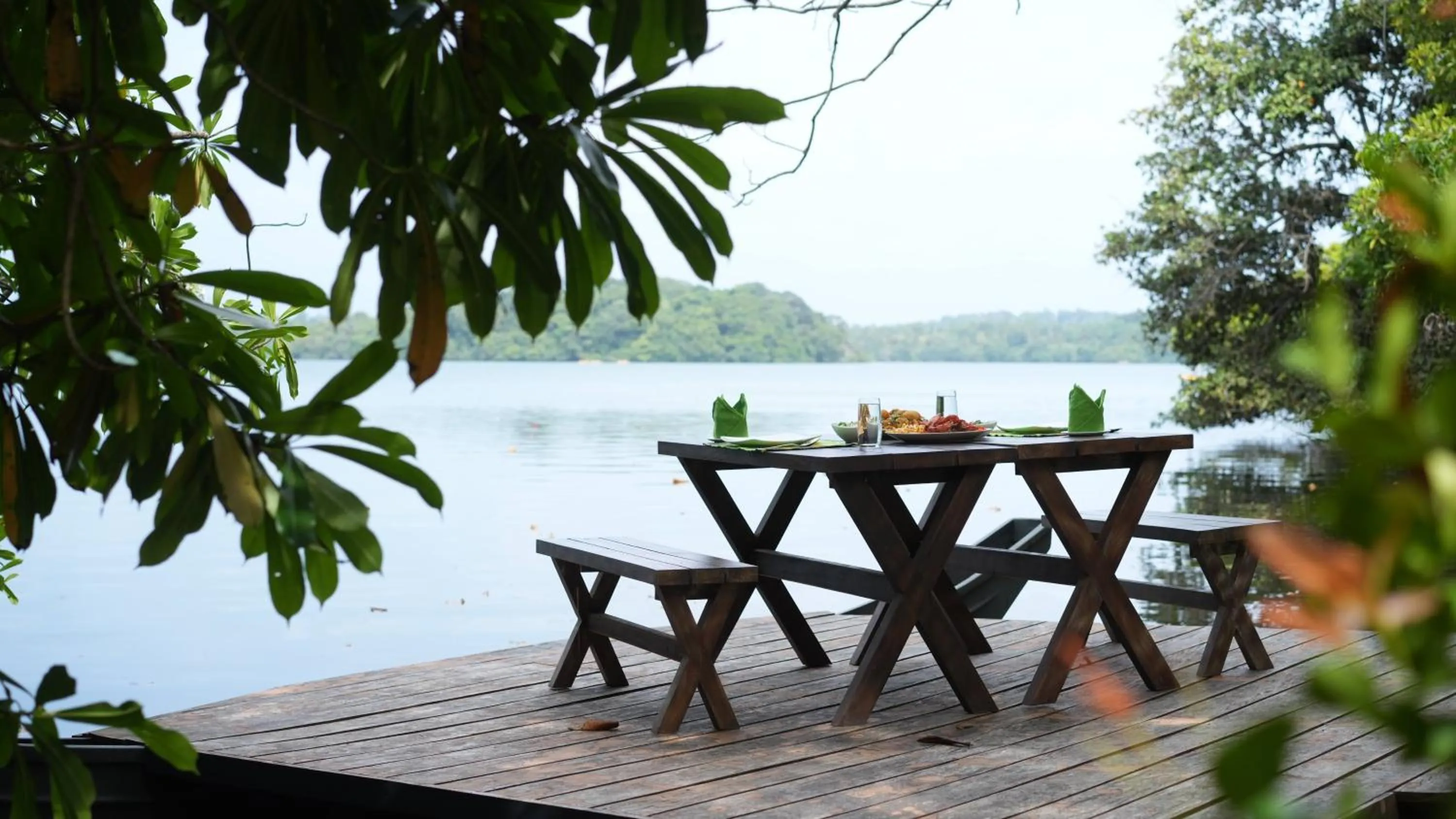 Dining area in Serendipity Lake - Hikkaduwa