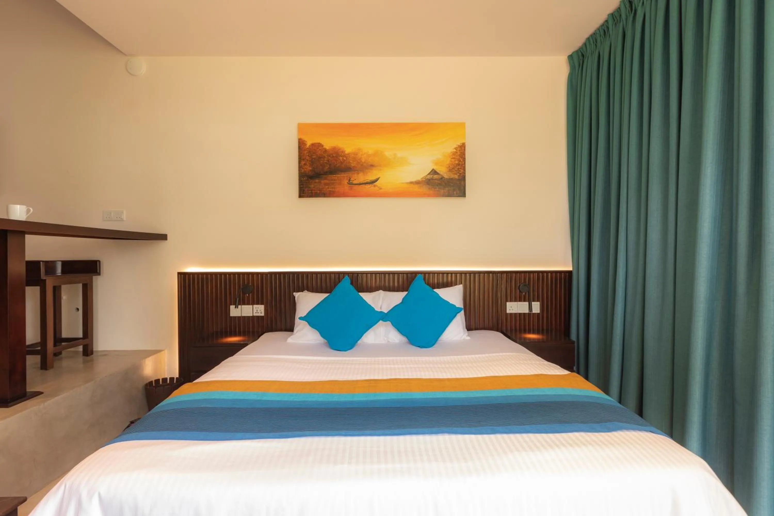 Bed in Serendipity Lake - Hikkaduwa