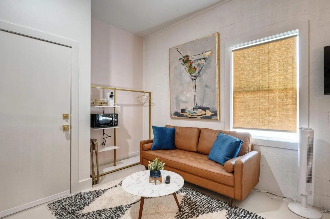 The Oleander Hotel Room 10