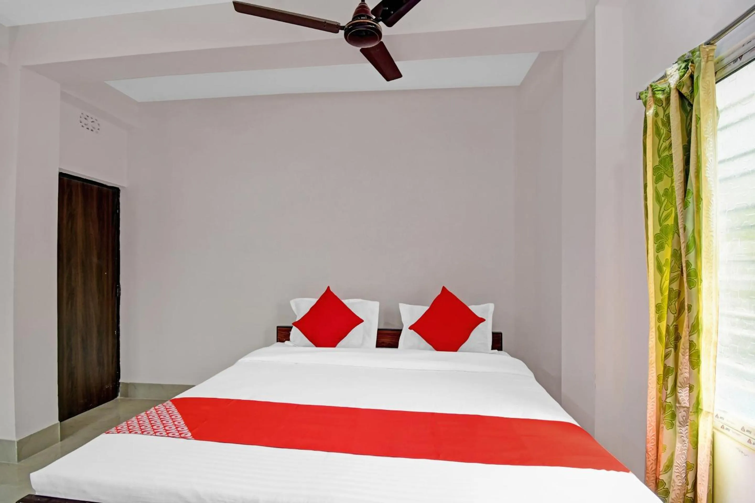 Bedroom, Bed in Super Hotel O Grand Eden