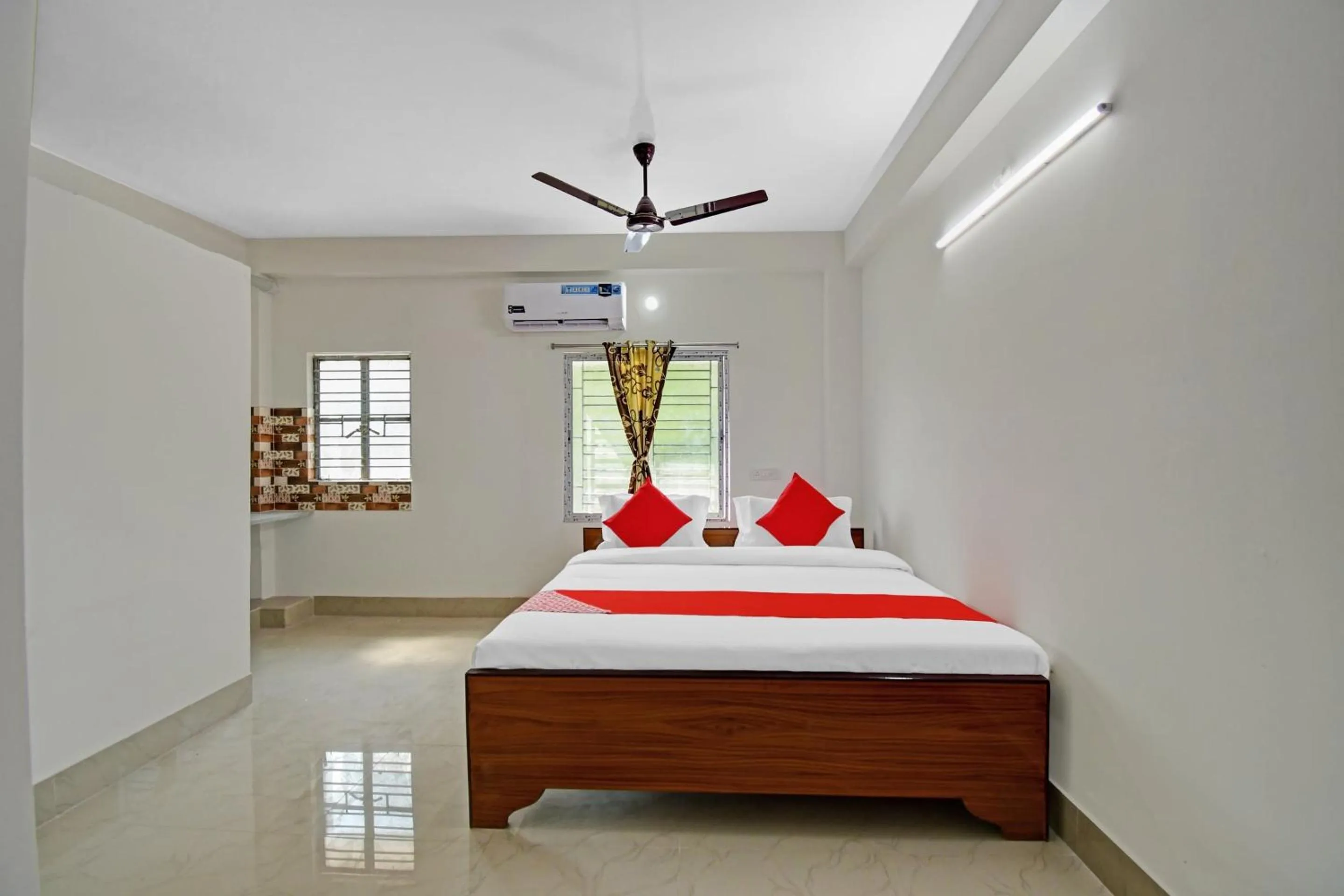 Bedroom, Bed in Super Hotel O Grand Eden