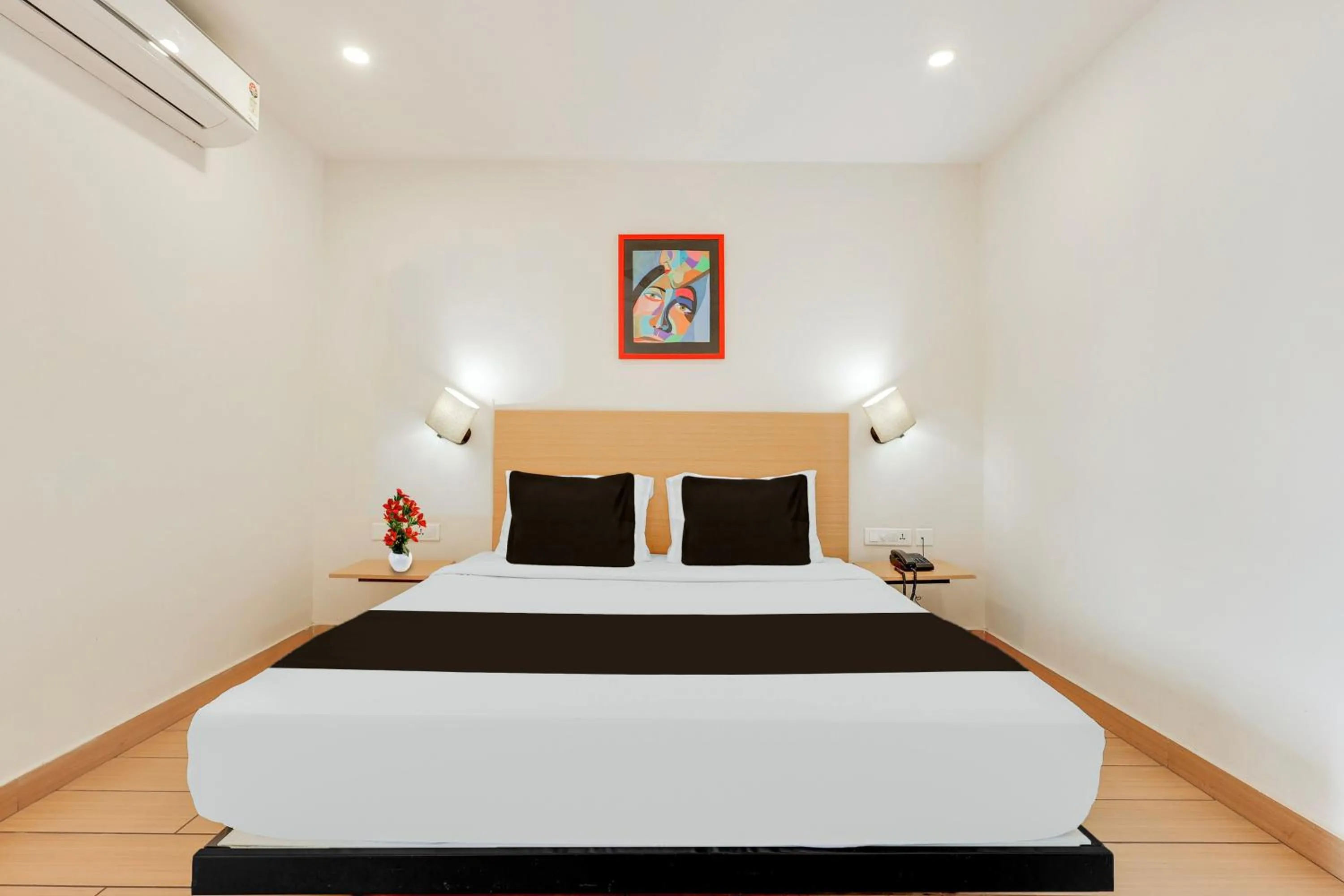 Bedroom, Bed in Super Townhouse Visakhapatnam