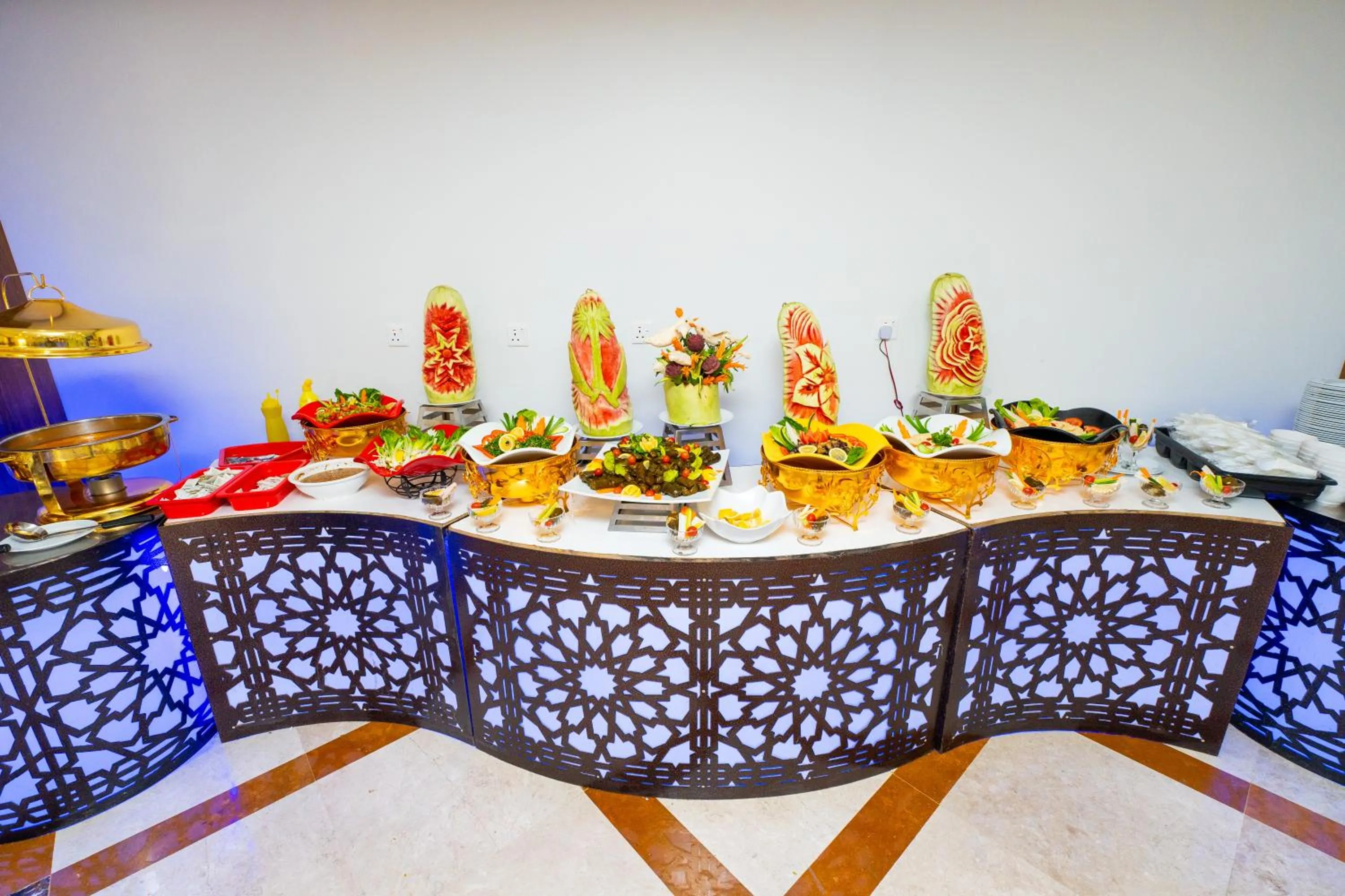 Food in Al Kiram Hotel Al Azizia