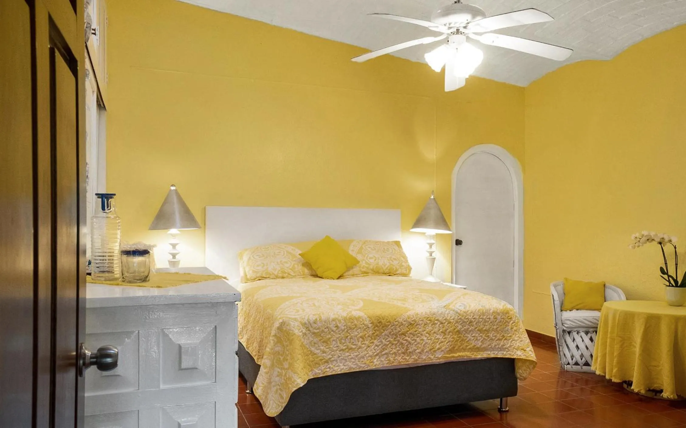 Photo of the whole room, Bed in Garden of Dreams Boutique Hotel