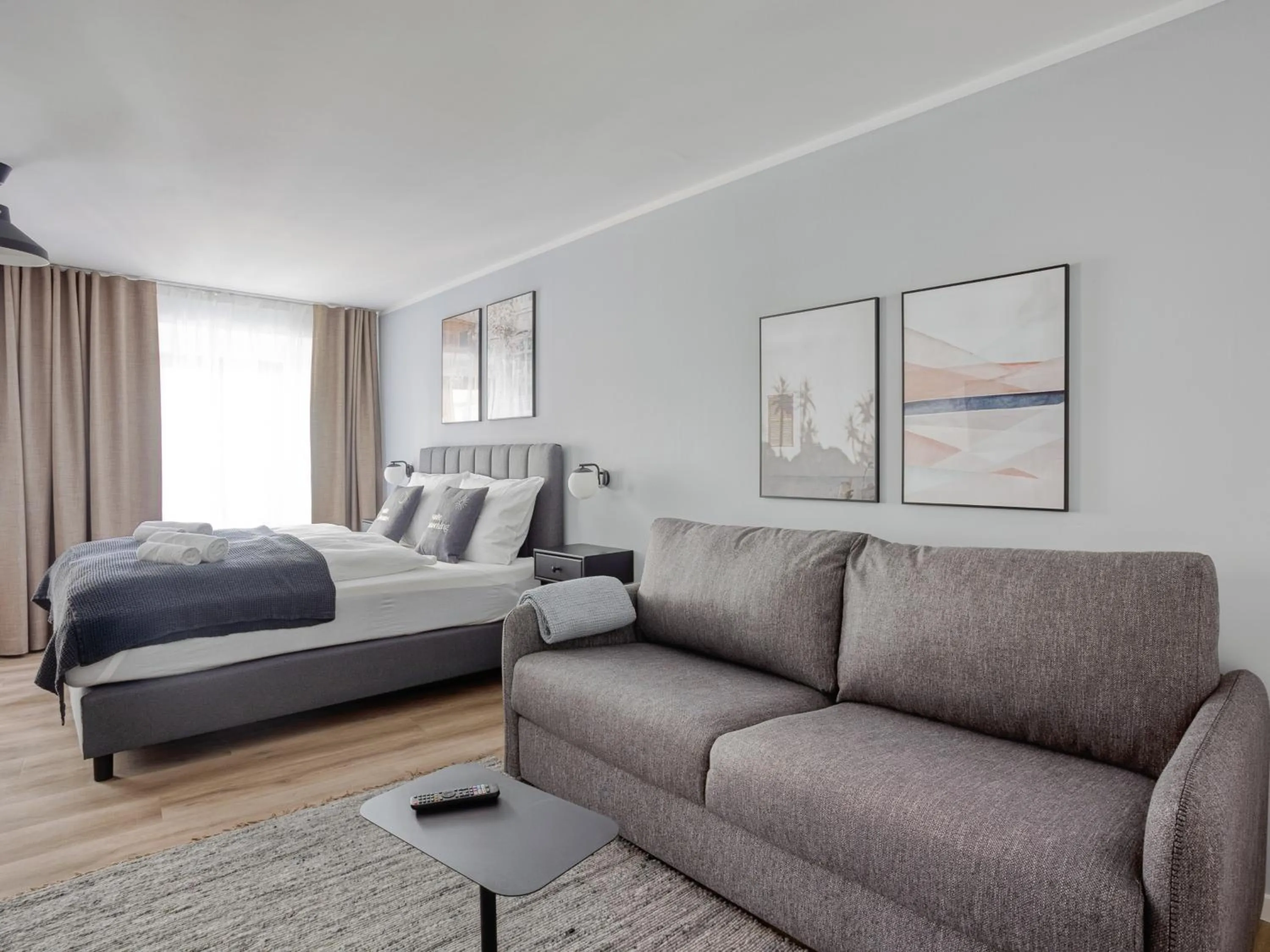 Bed in Limehome Zwickau Hauptmarkt