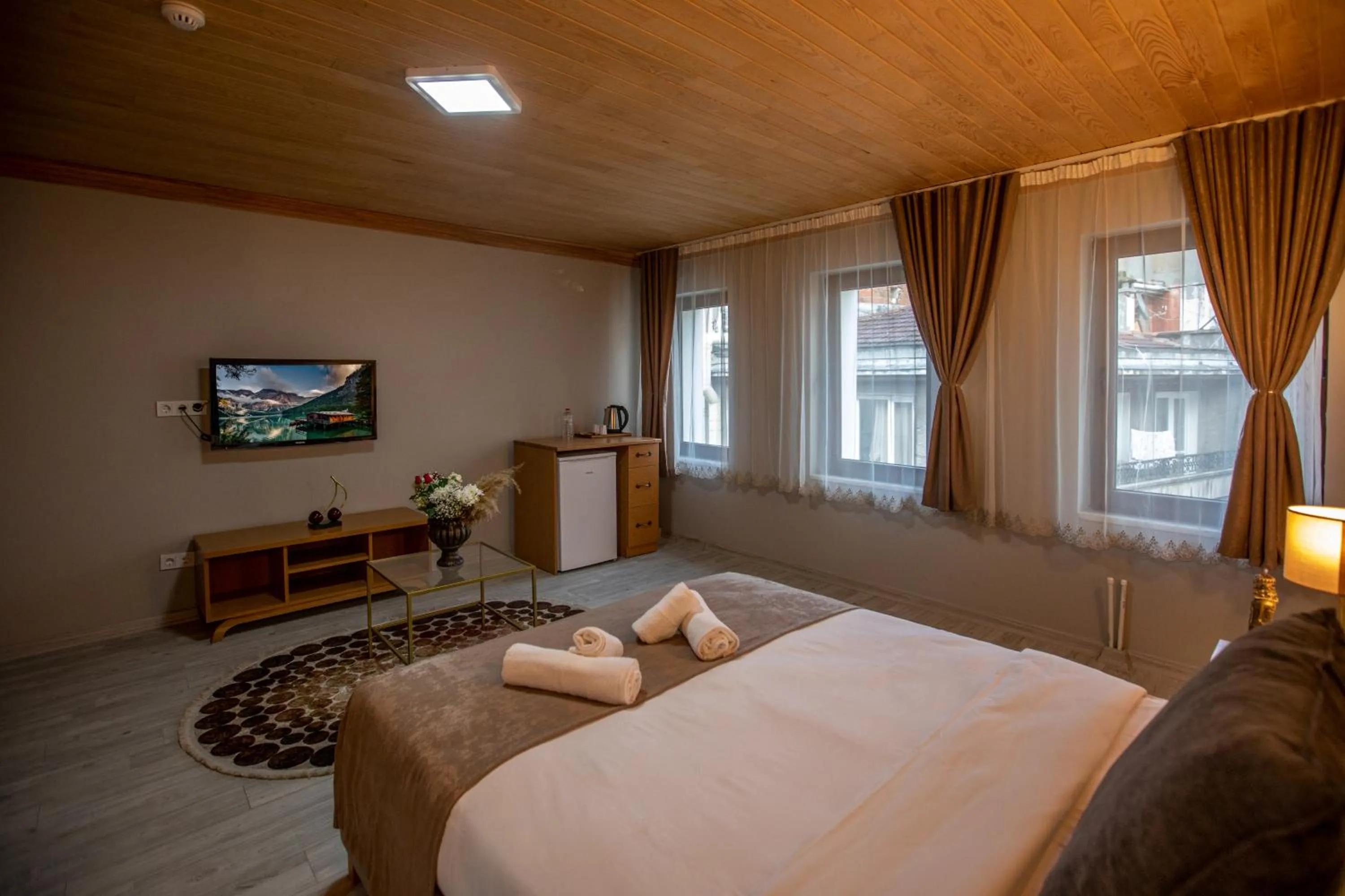 Photo of the whole room, Bed in TAXIM 34 Hotel İstanbul