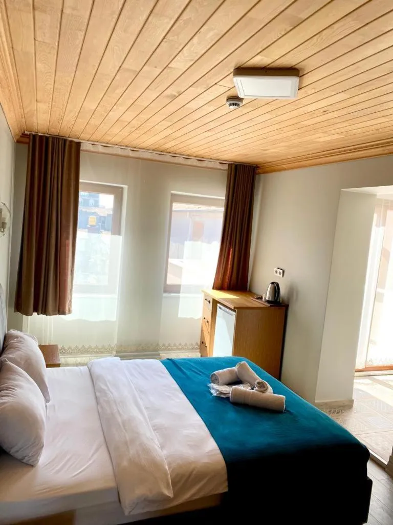 Bed in TAXIM 34 Hotel İstanbul