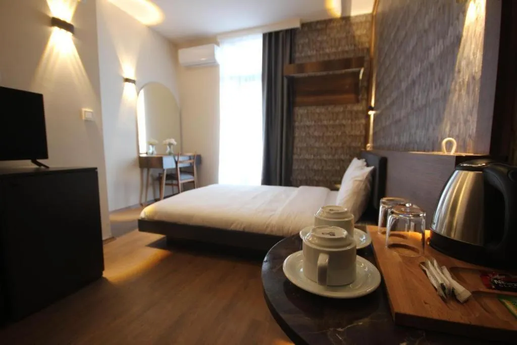 Photo of the whole room, Bed in TAXIM 34 Hotel İstanbul