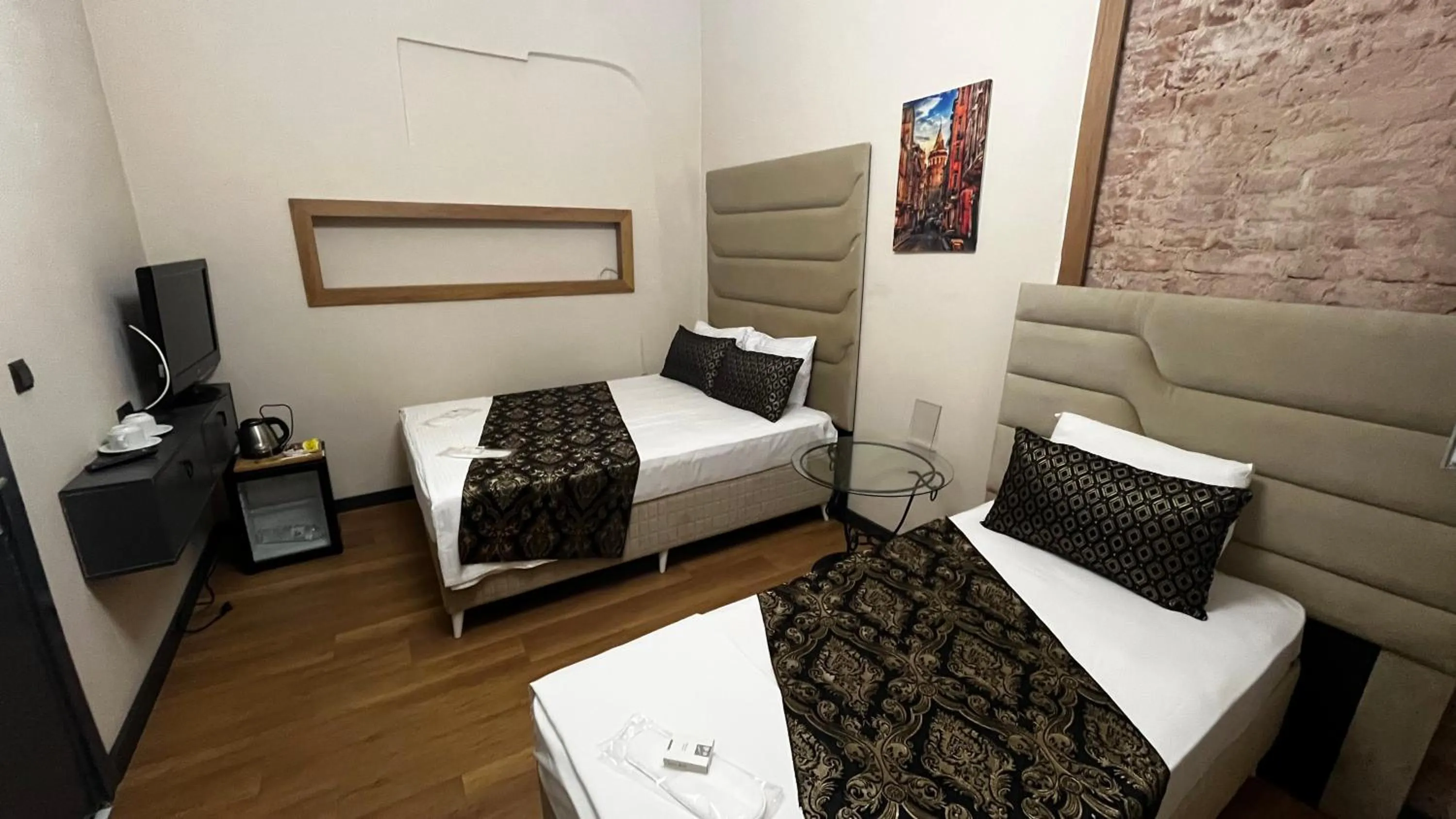 Bed in TAXIM 34 Hotel İstanbul