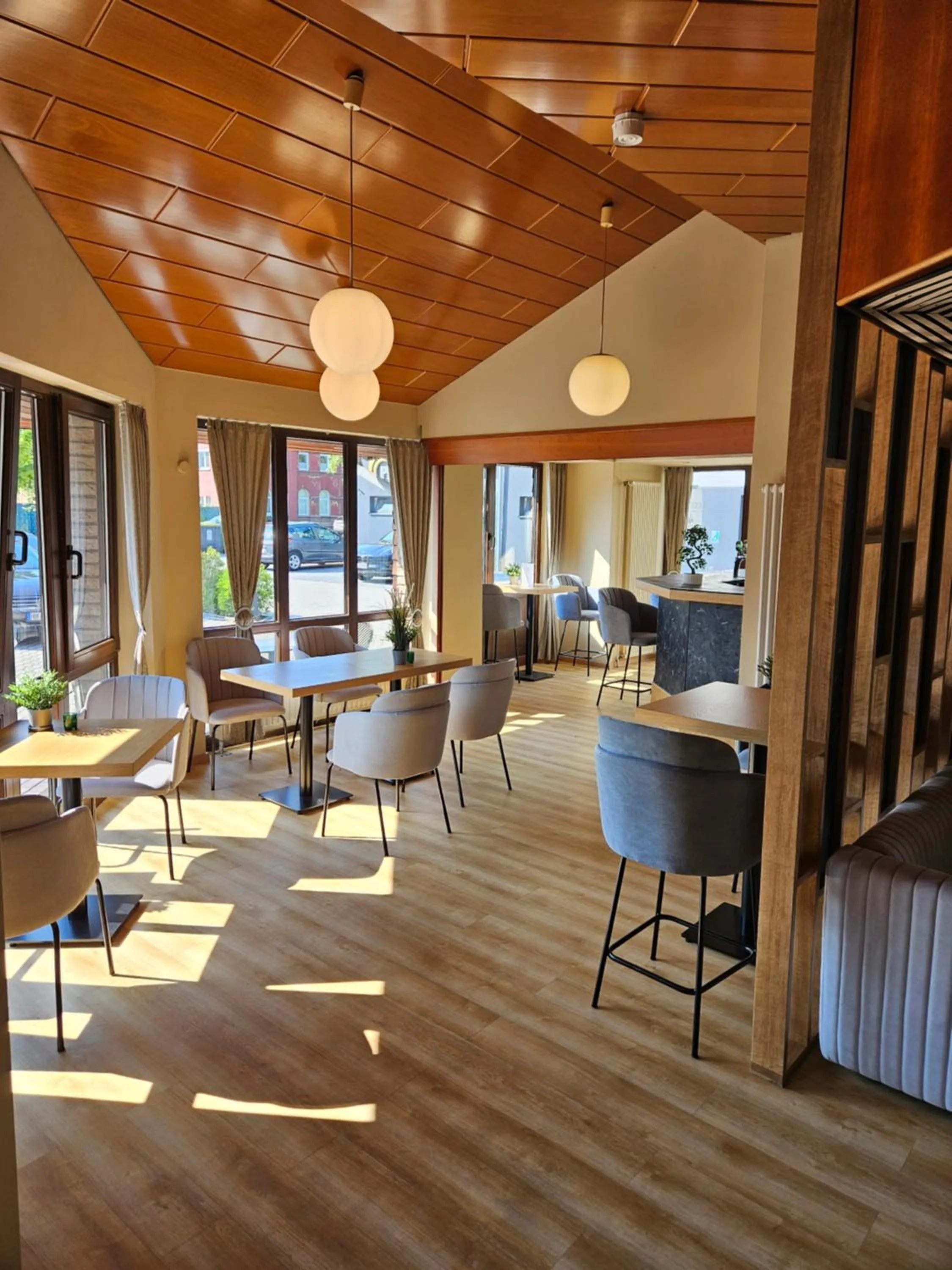 Lounge or bar in PLAZA INN Recklinghausen