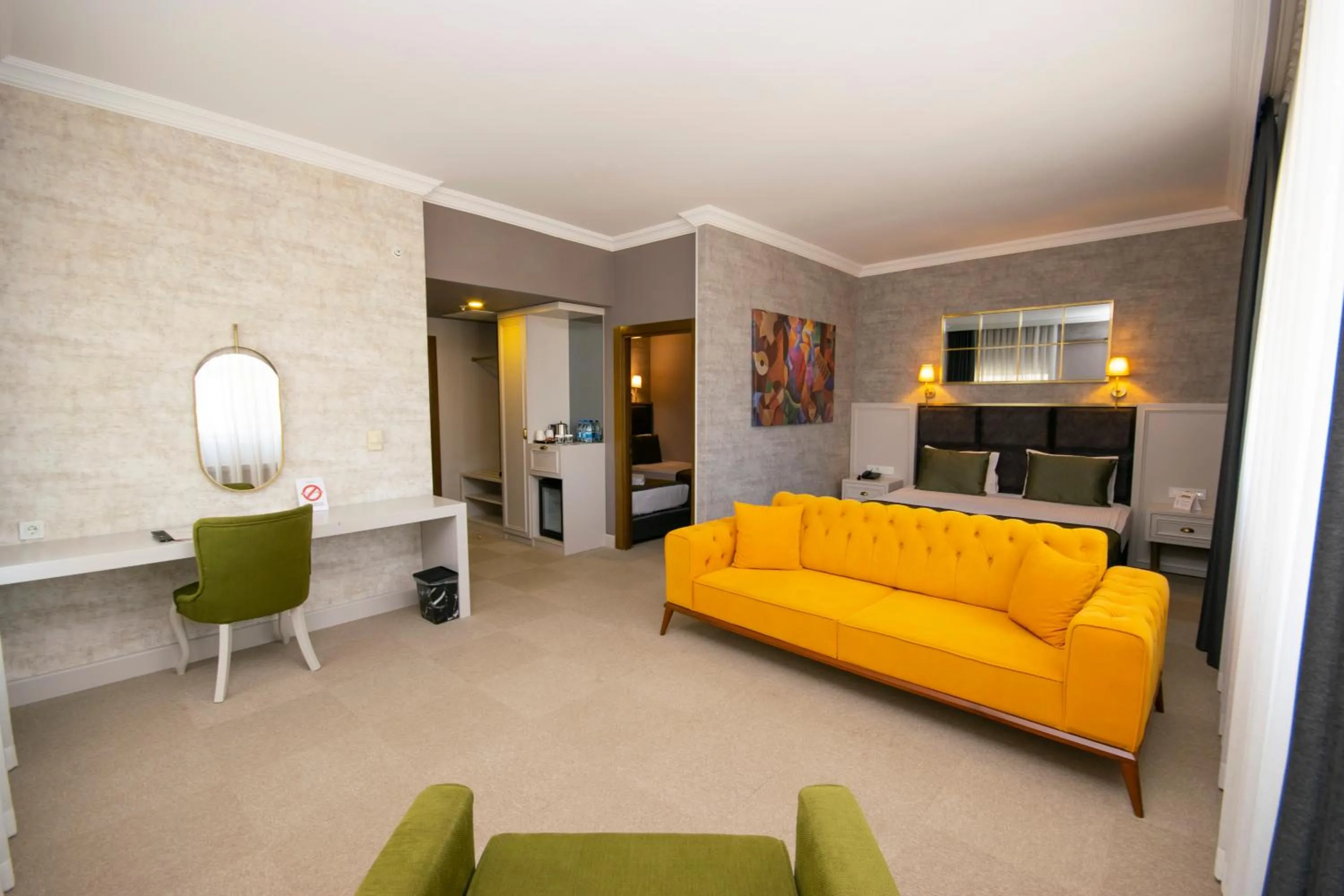 Photo of the whole room in CONNECT THERMAL HOTEL