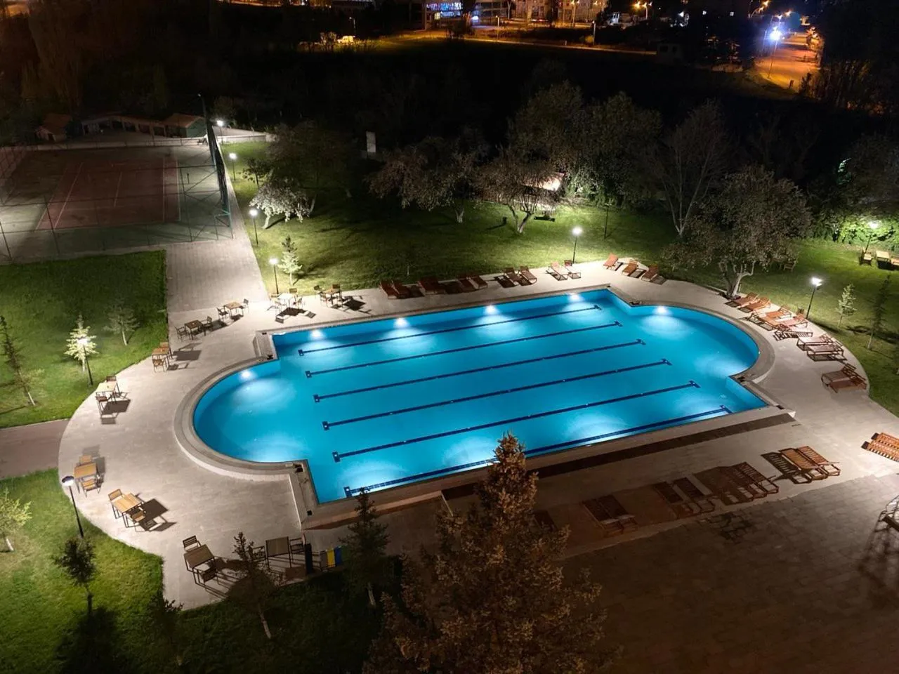 Garden view in CONNECT THERMAL HOTEL