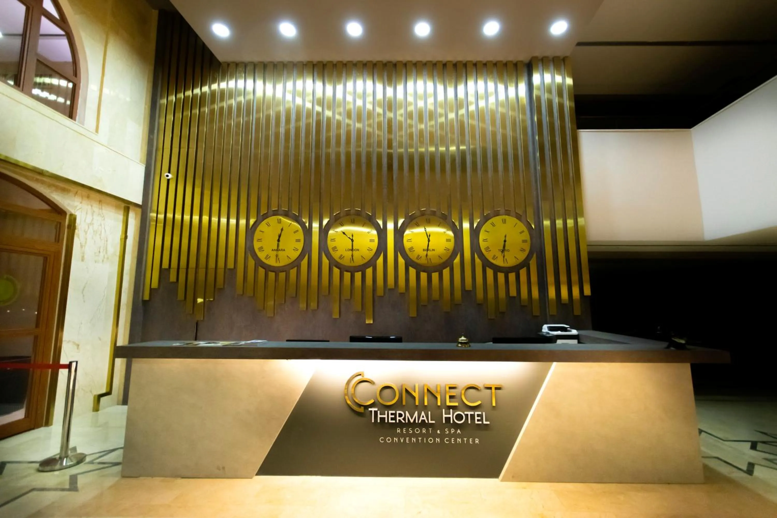 Lobby or reception in CONNECT THERMAL HOTEL