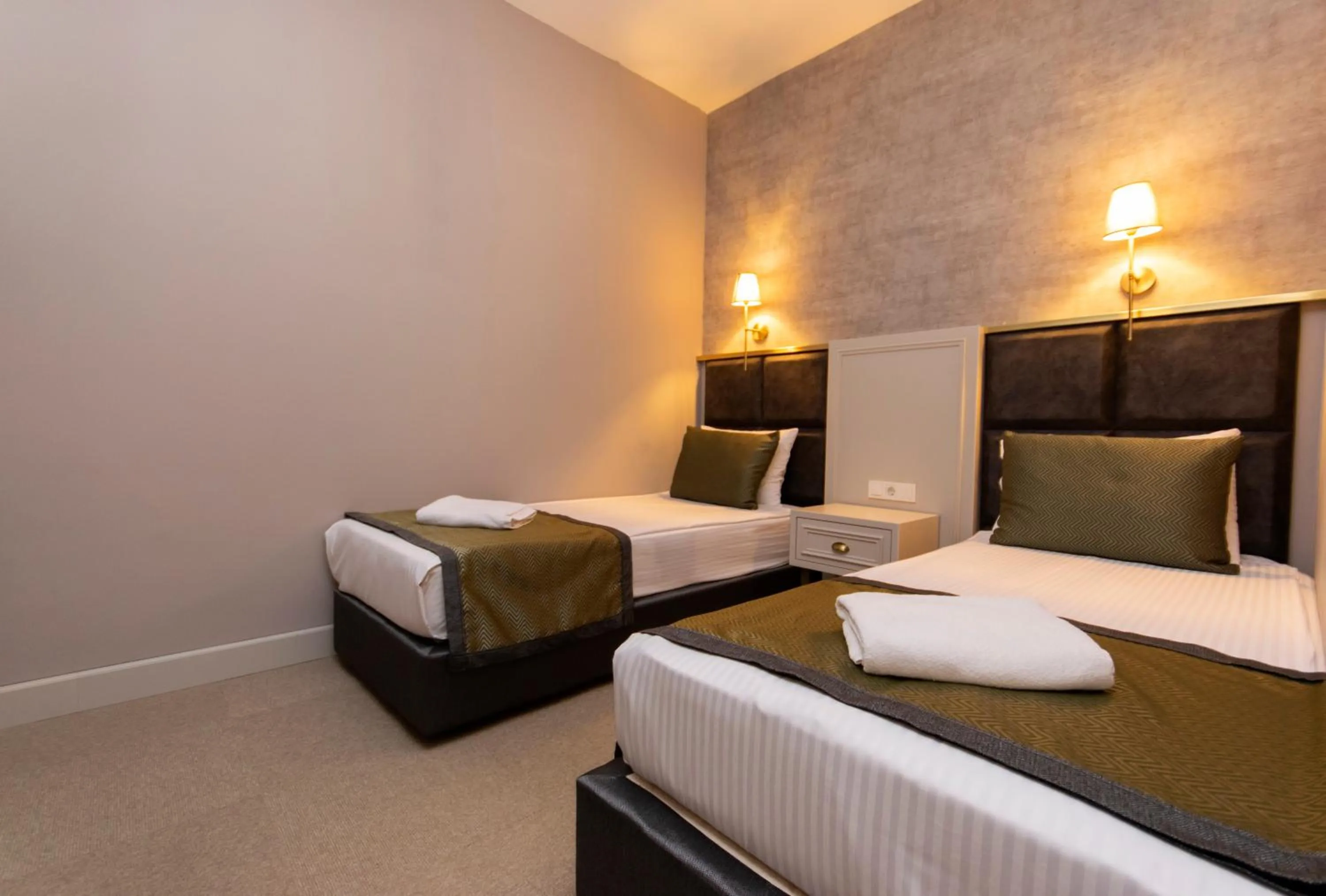 children, Bed in CONNECT THERMAL HOTEL