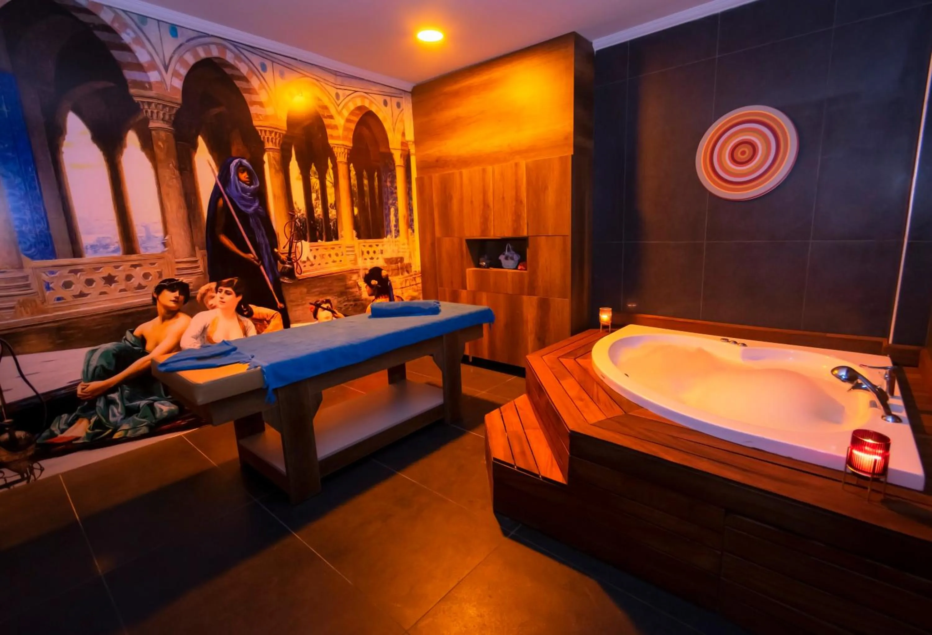 Hot Tub in CONNECT THERMAL HOTEL